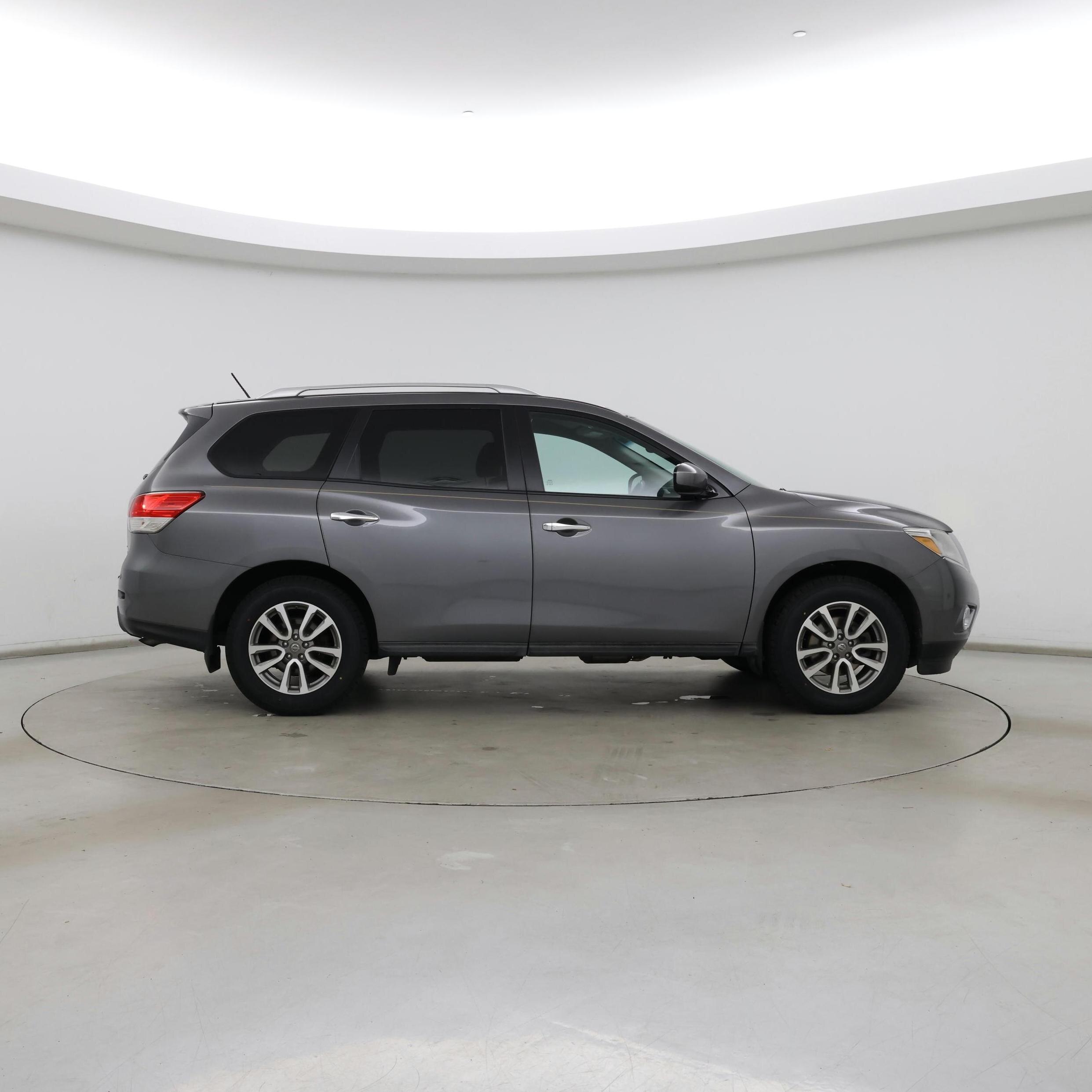 Thumbnail: 2016 Nissan Pathfinder - 7