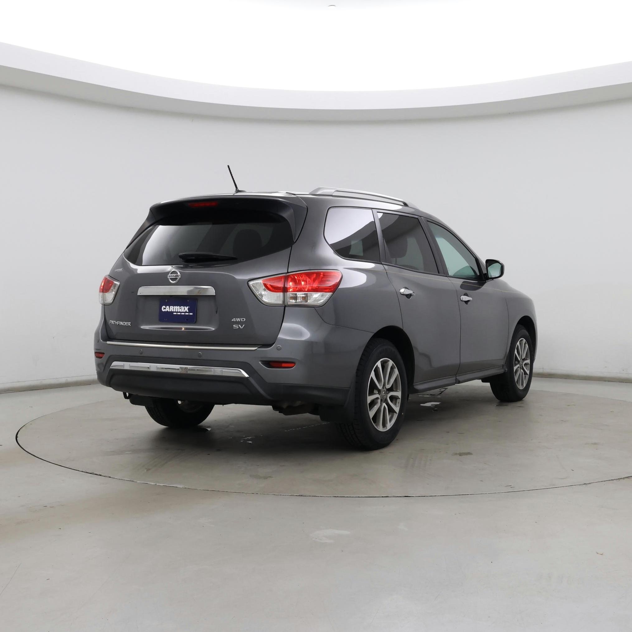 Thumbnail: 2016 Nissan Pathfinder - 8