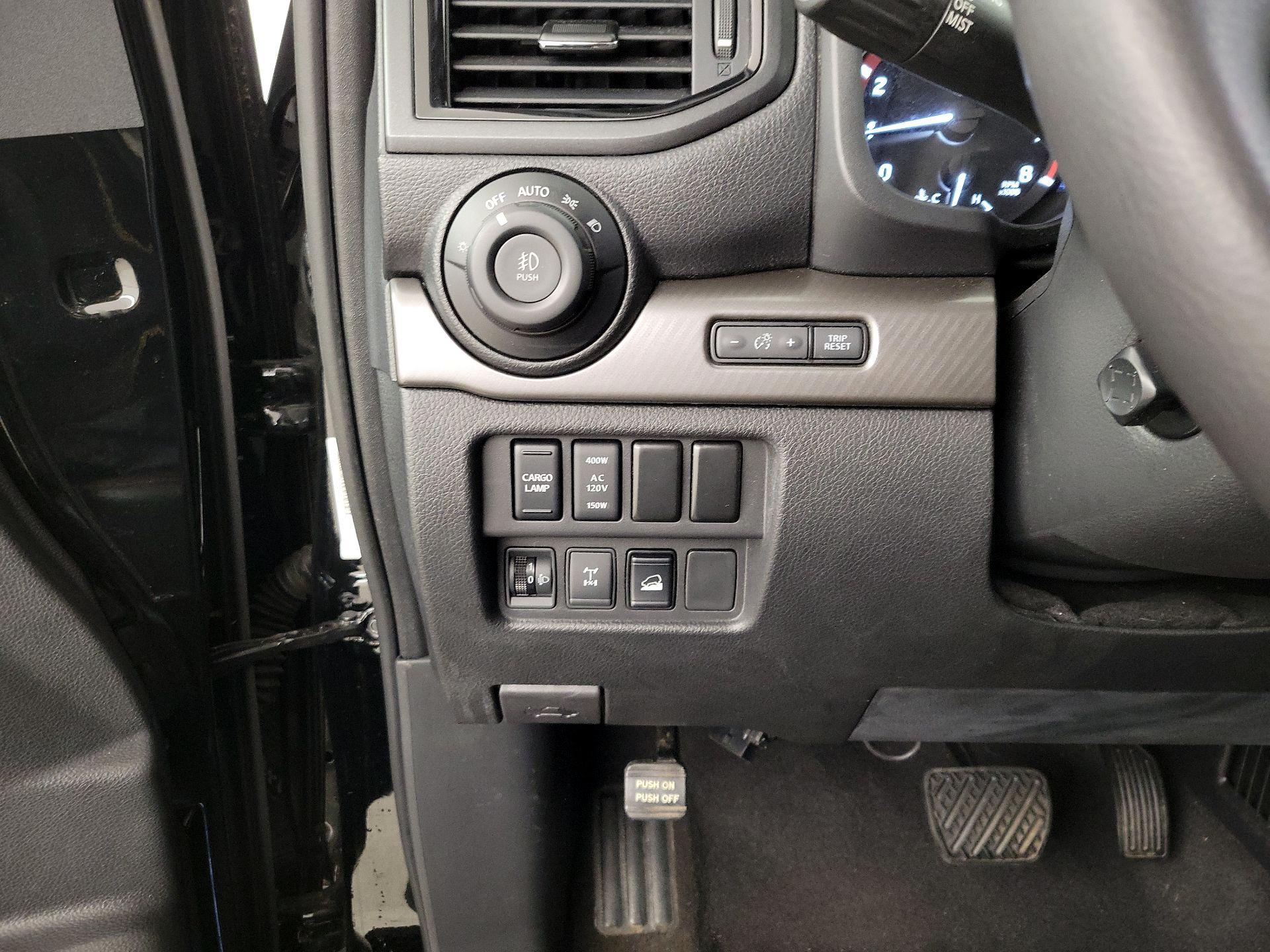 Thumbnail: 2021 Nissan Titan - 13