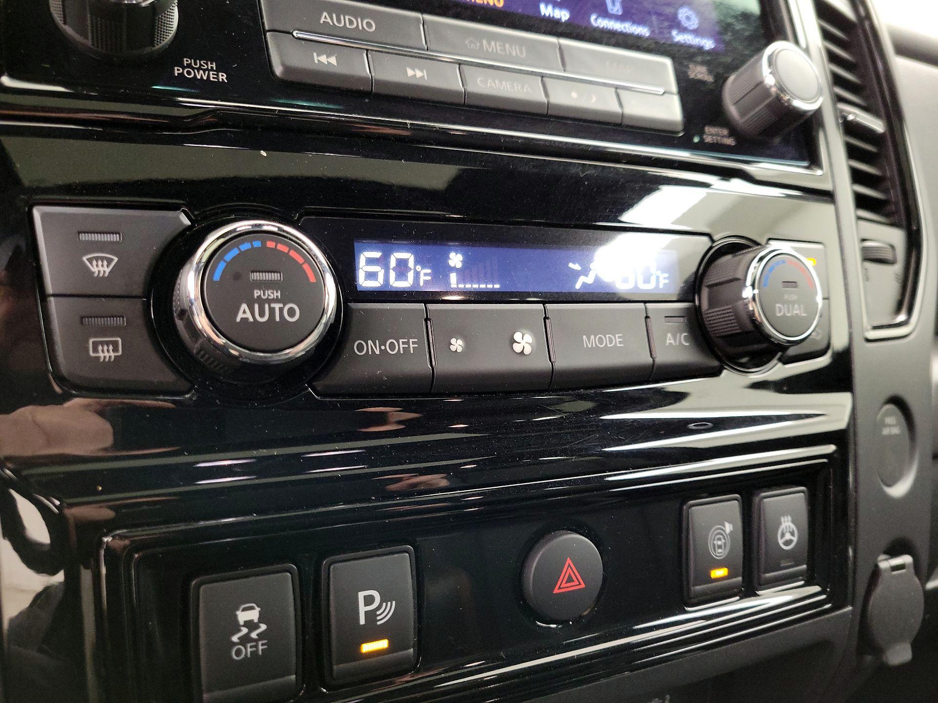 Thumbnail: 2021 Nissan Titan - 17