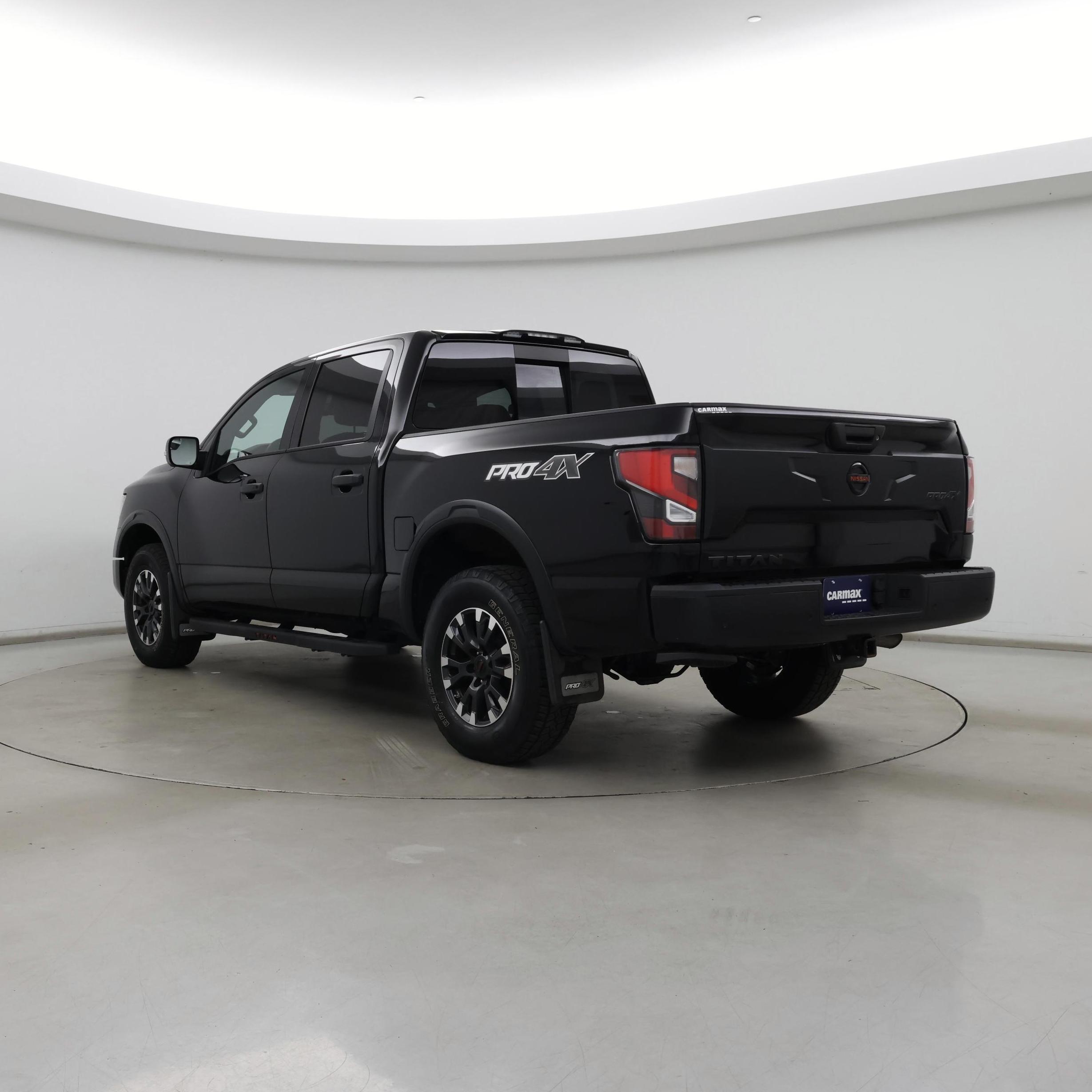 Thumbnail: 2021 Nissan Titan - 2
