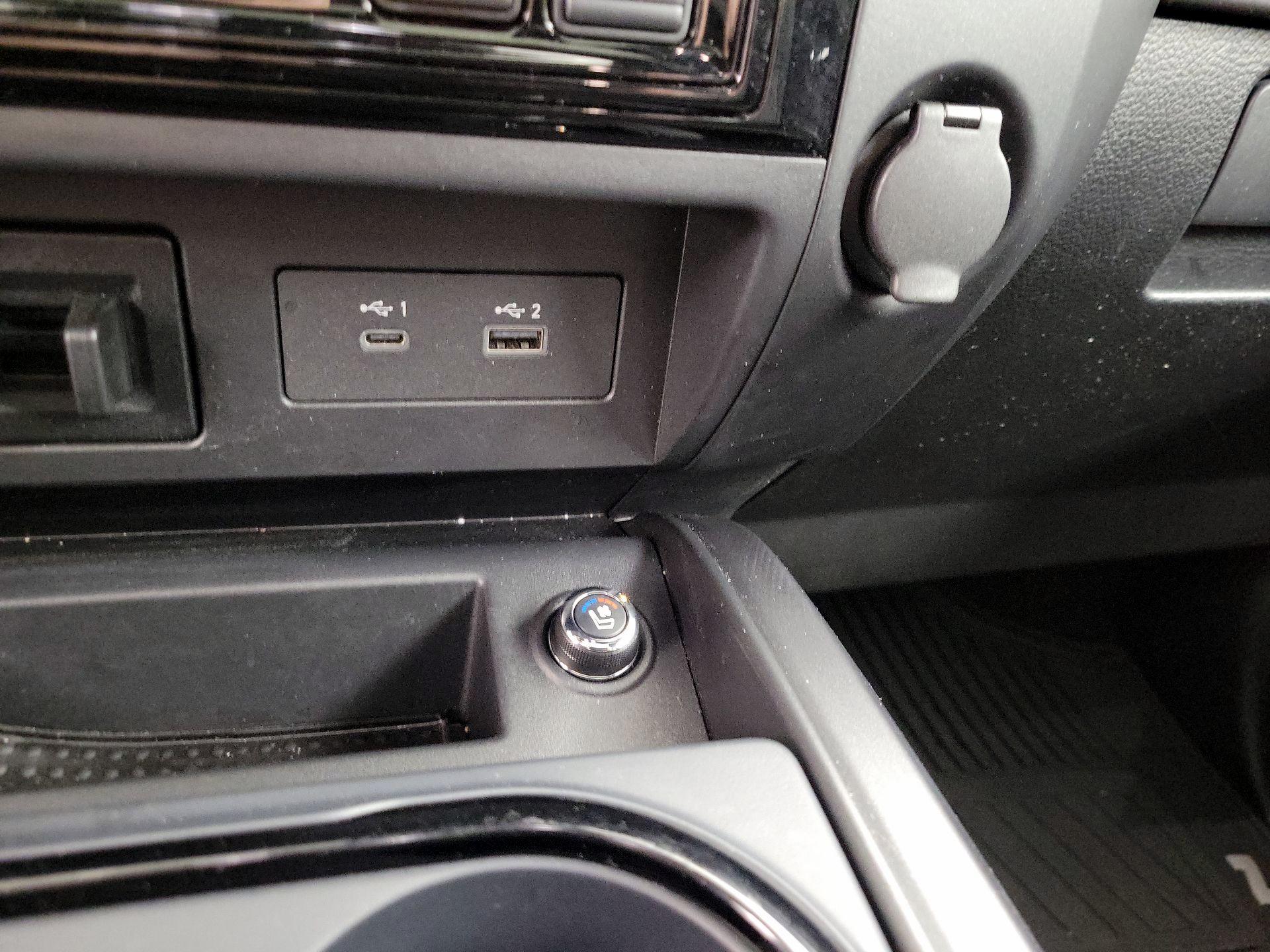 Thumbnail: 2021 Nissan Titan - 19