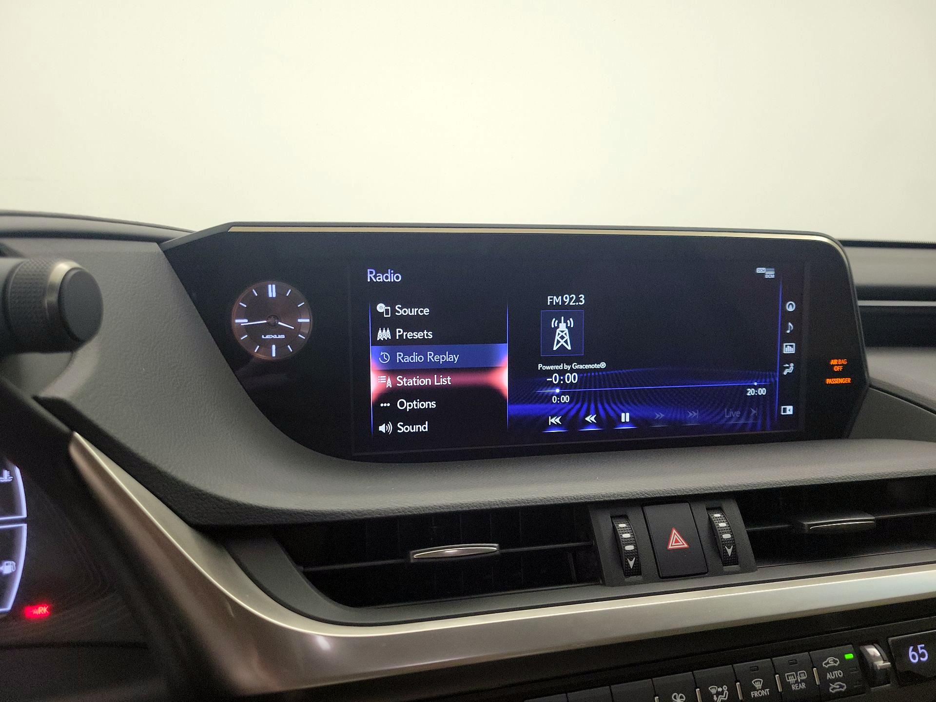 Thumbnail: 2019 Lexus ES - 16