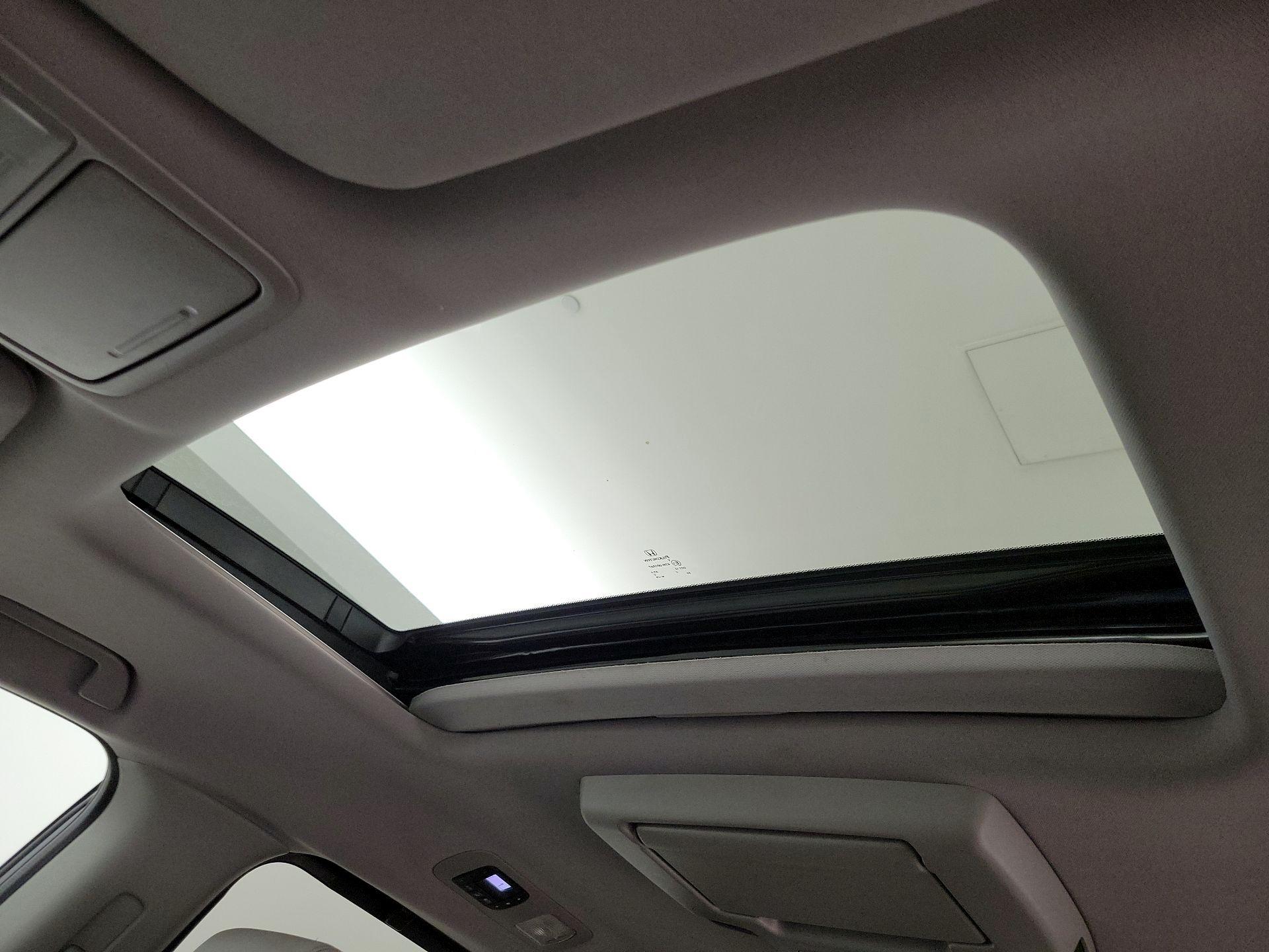 Thumbnail: 2019 Honda Odyssey - 20