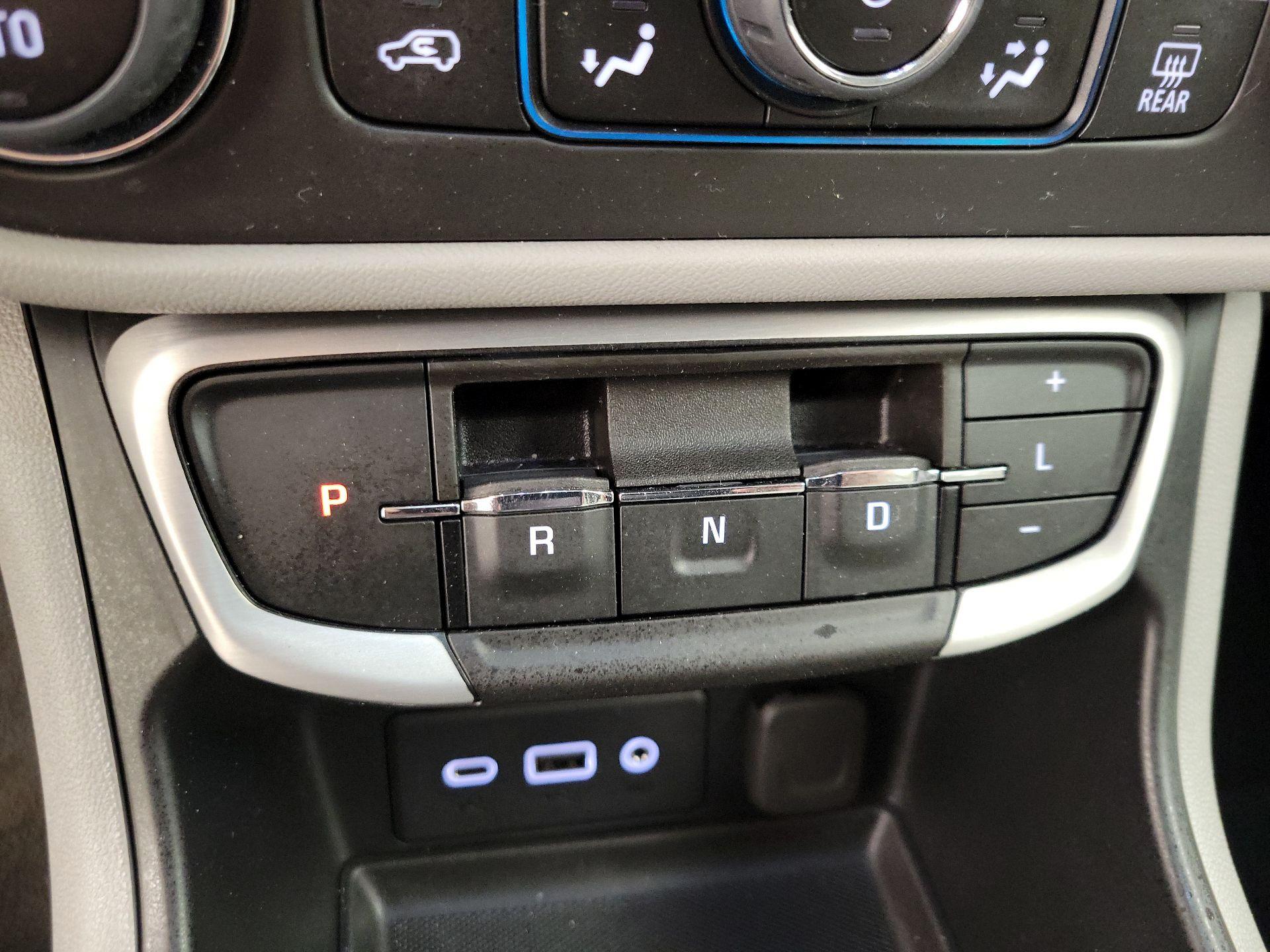 Thumbnail: 2023 GMC Terrain - 17