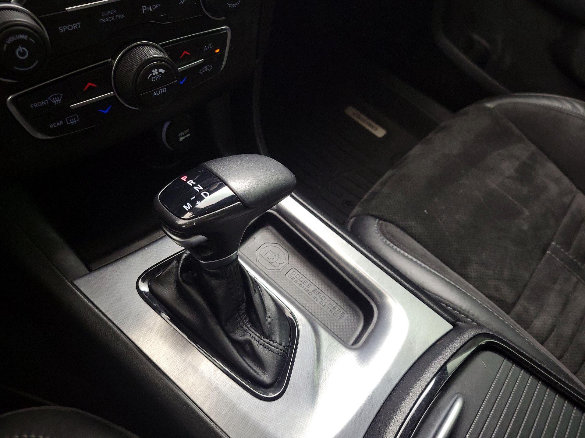 Thumbnail: 2021 Dodge Charger - 17