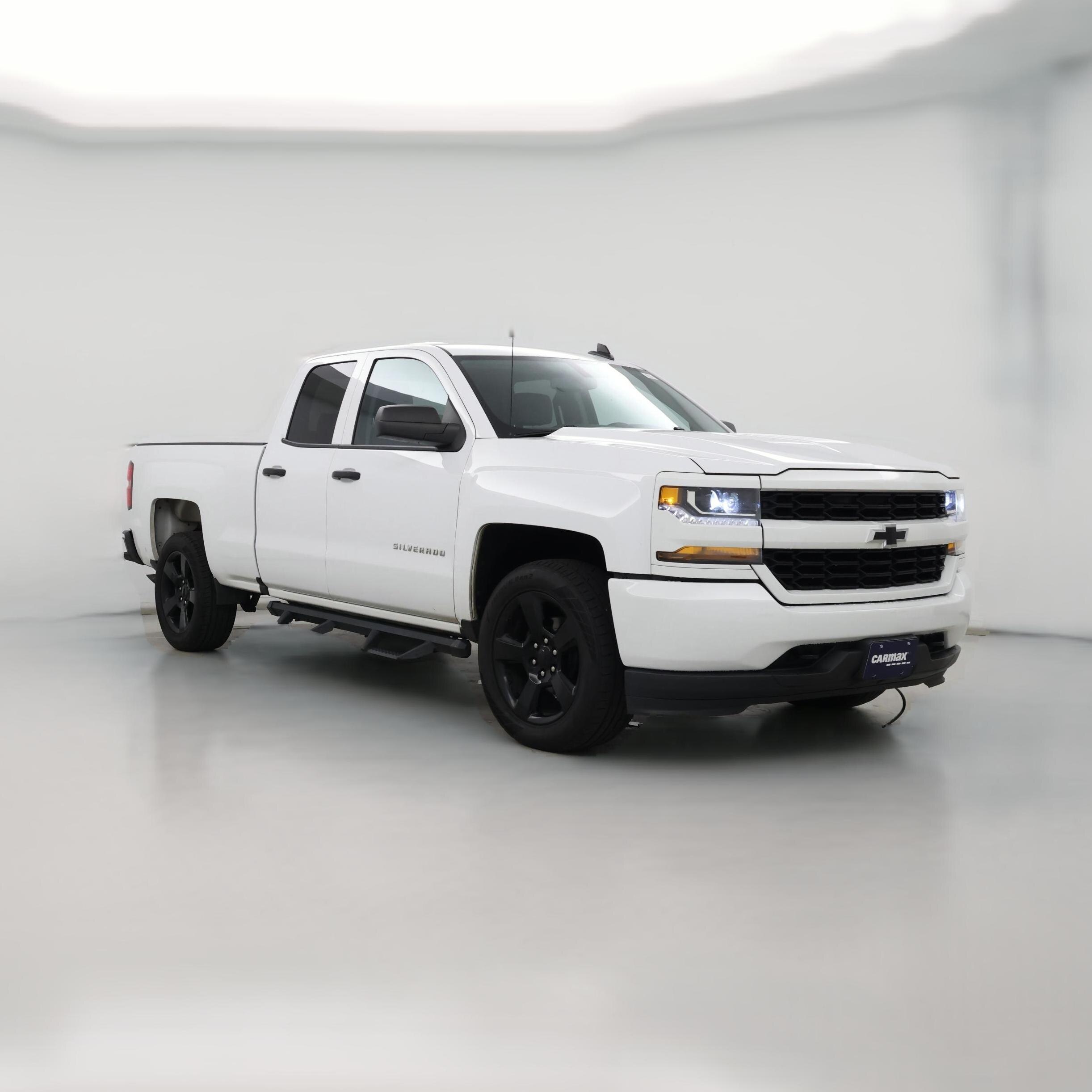 Thumbnail: 2018 Chevrolet Silverado 1500 - 1