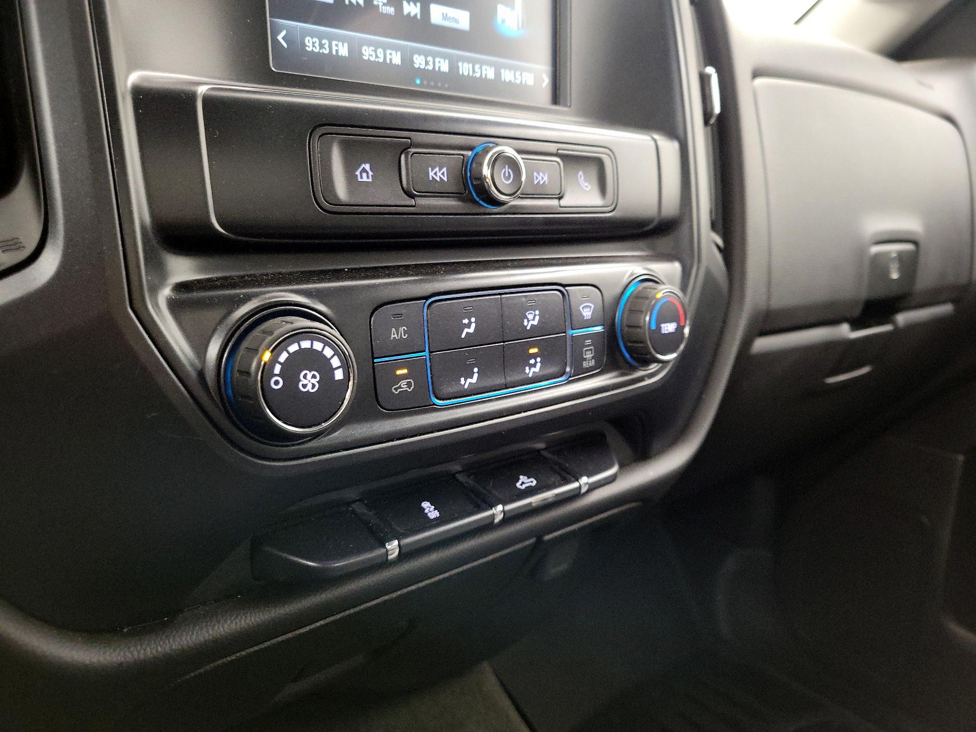 Thumbnail: 2018 Chevrolet Silverado 1500 - 16