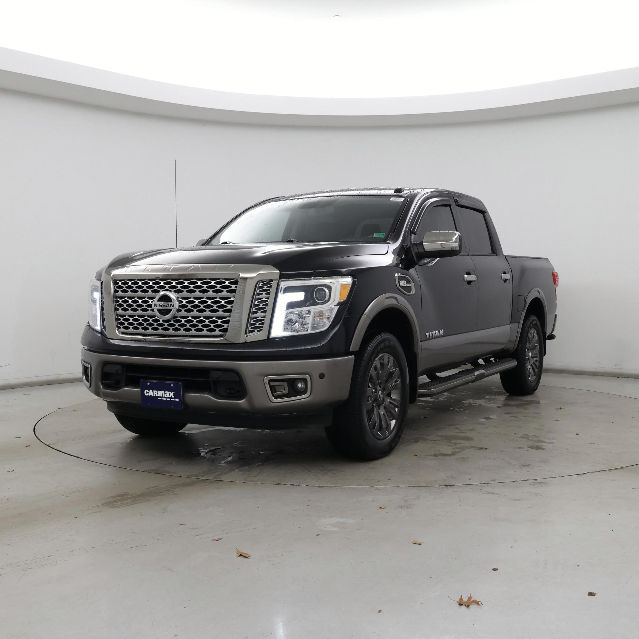 Thumbnail: 2017 Nissan Titan - 4
