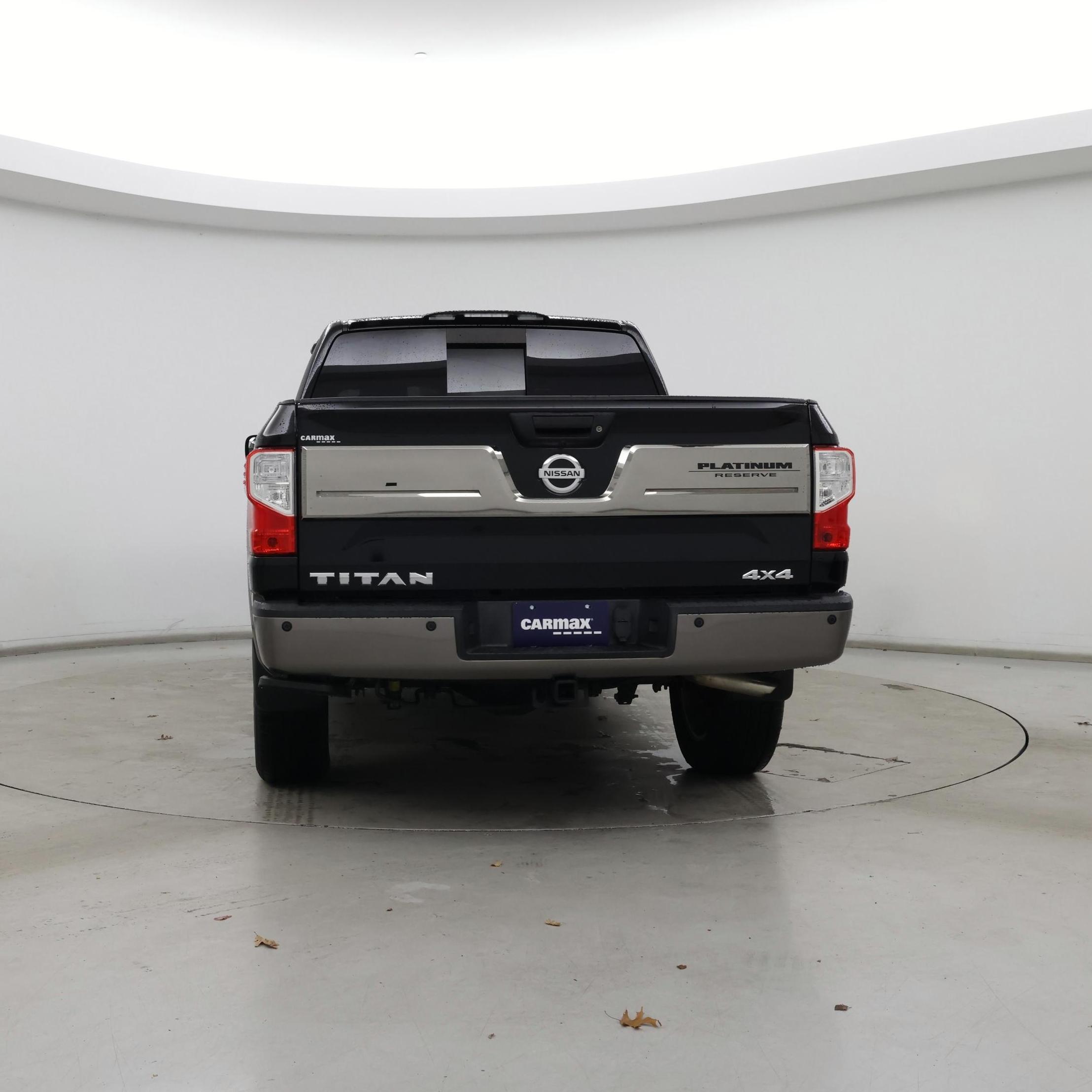 Thumbnail: 2017 Nissan Titan - 6