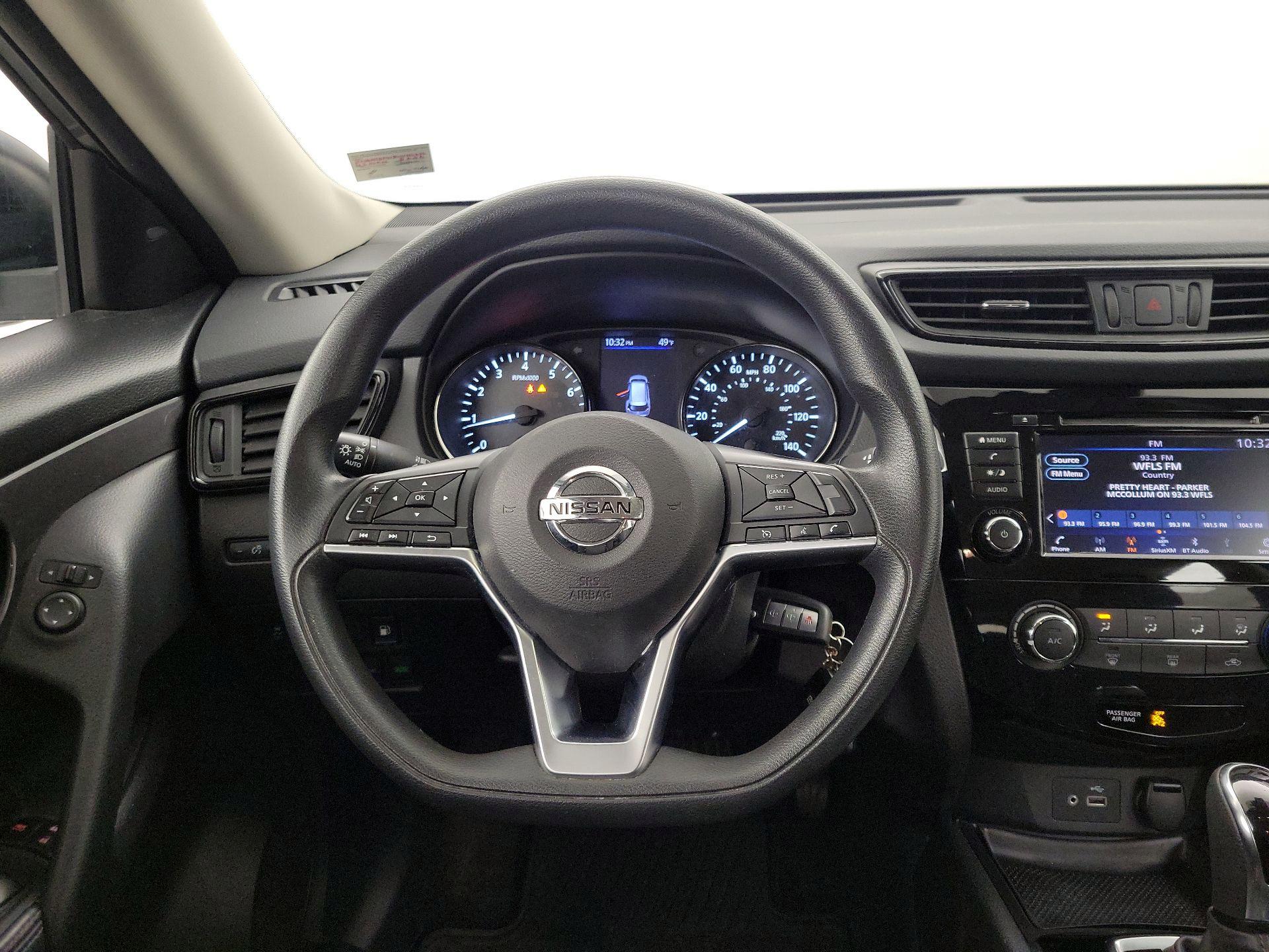 Thumbnail: 2020 Nissan Rogue - 10