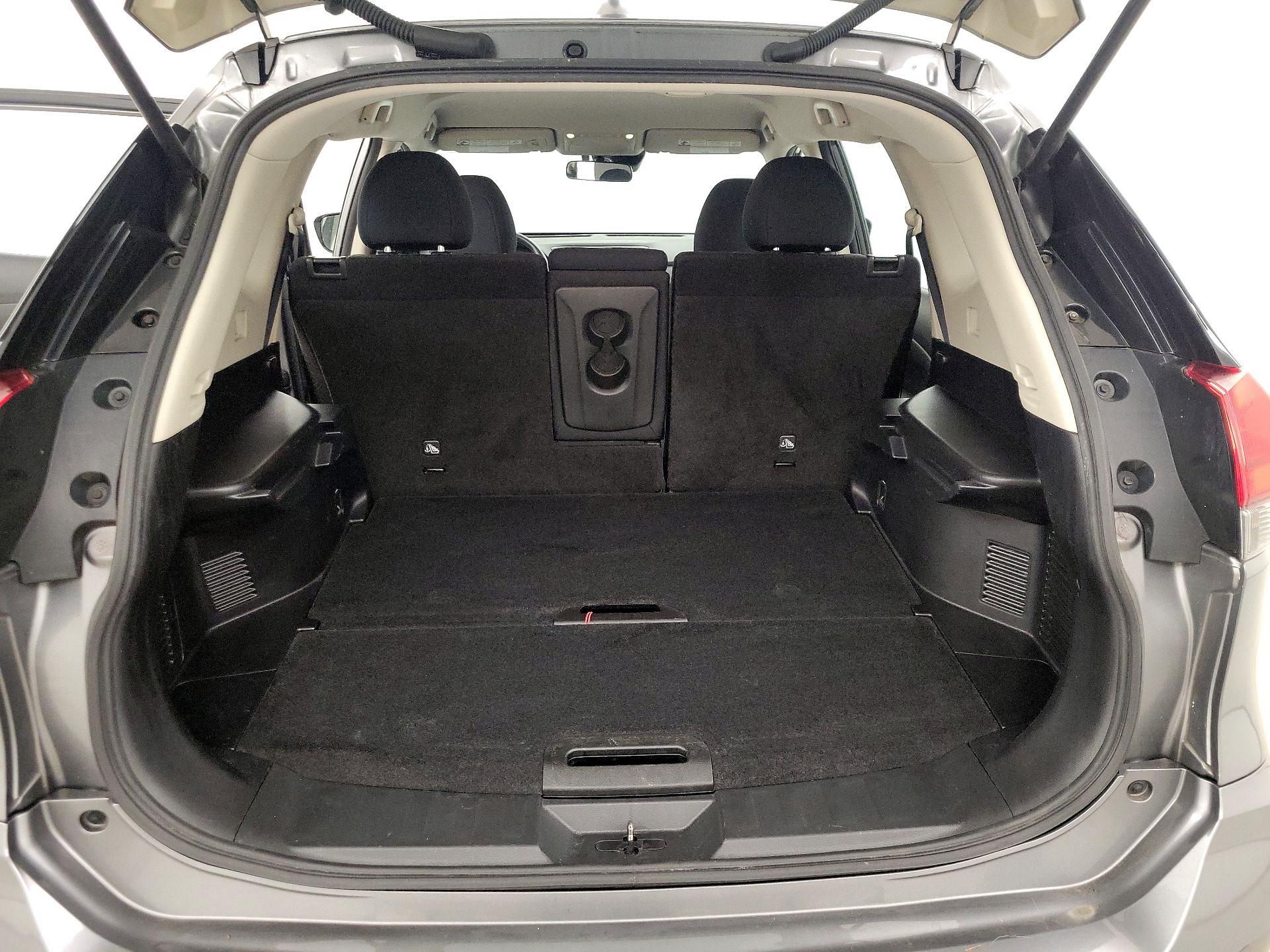 Thumbnail: 2020 Nissan Rogue - 20