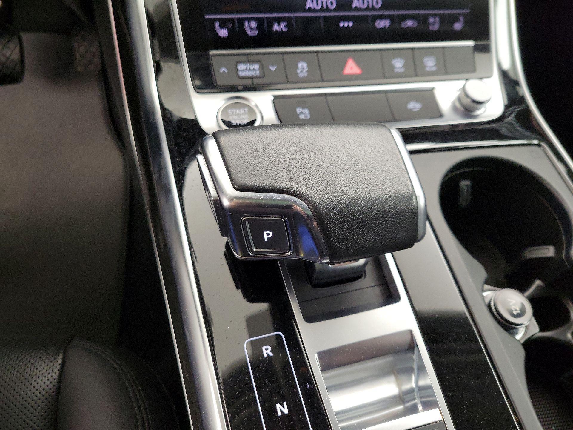 Thumbnail: 2022 Audi Q7 - 18