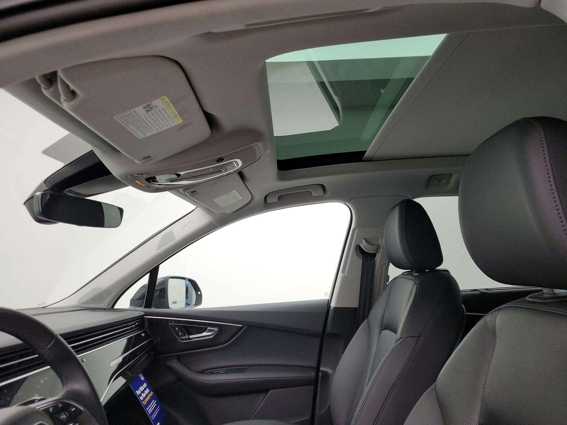 Thumbnail: 2022 Audi Q7 - 20