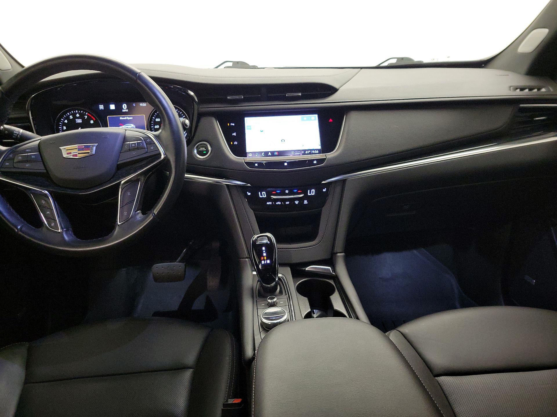 Thumbnail: 2021 Cadillac XT5 - 9