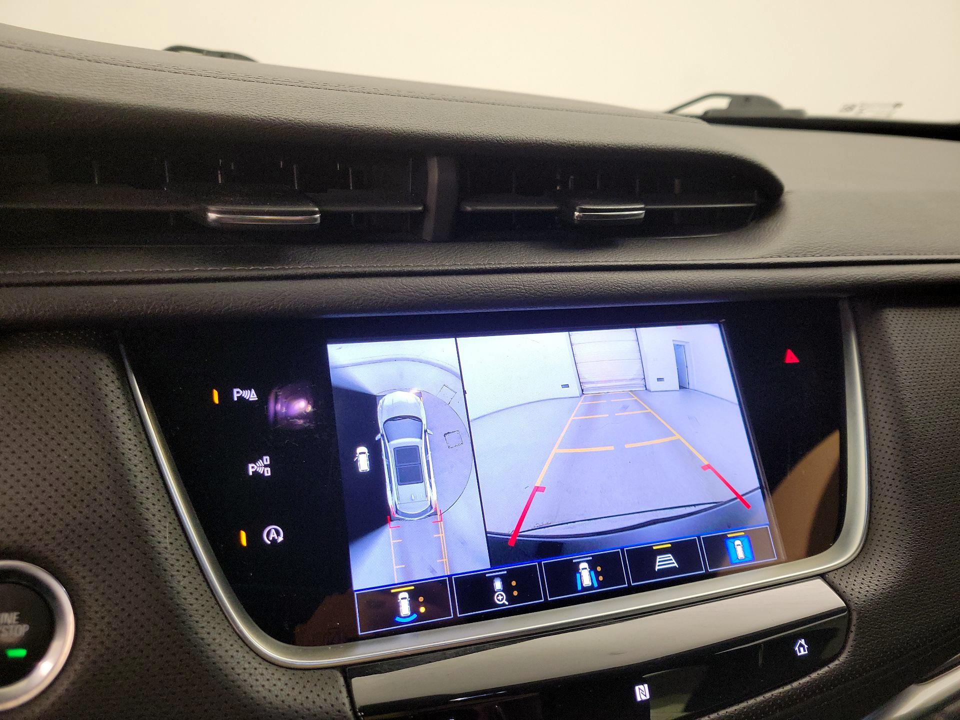 Thumbnail: 2021 Cadillac XT5 - 15