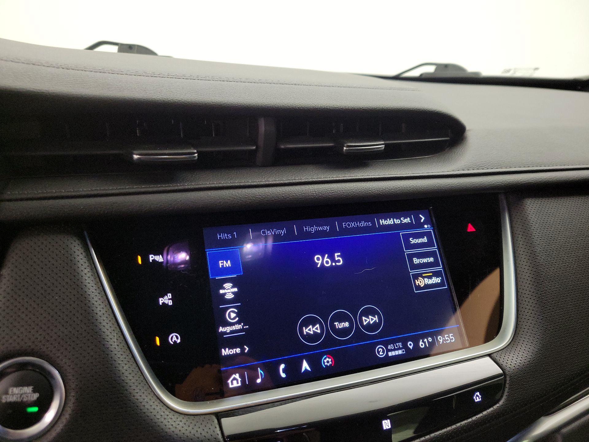 Thumbnail: 2021 Cadillac XT5 - 16