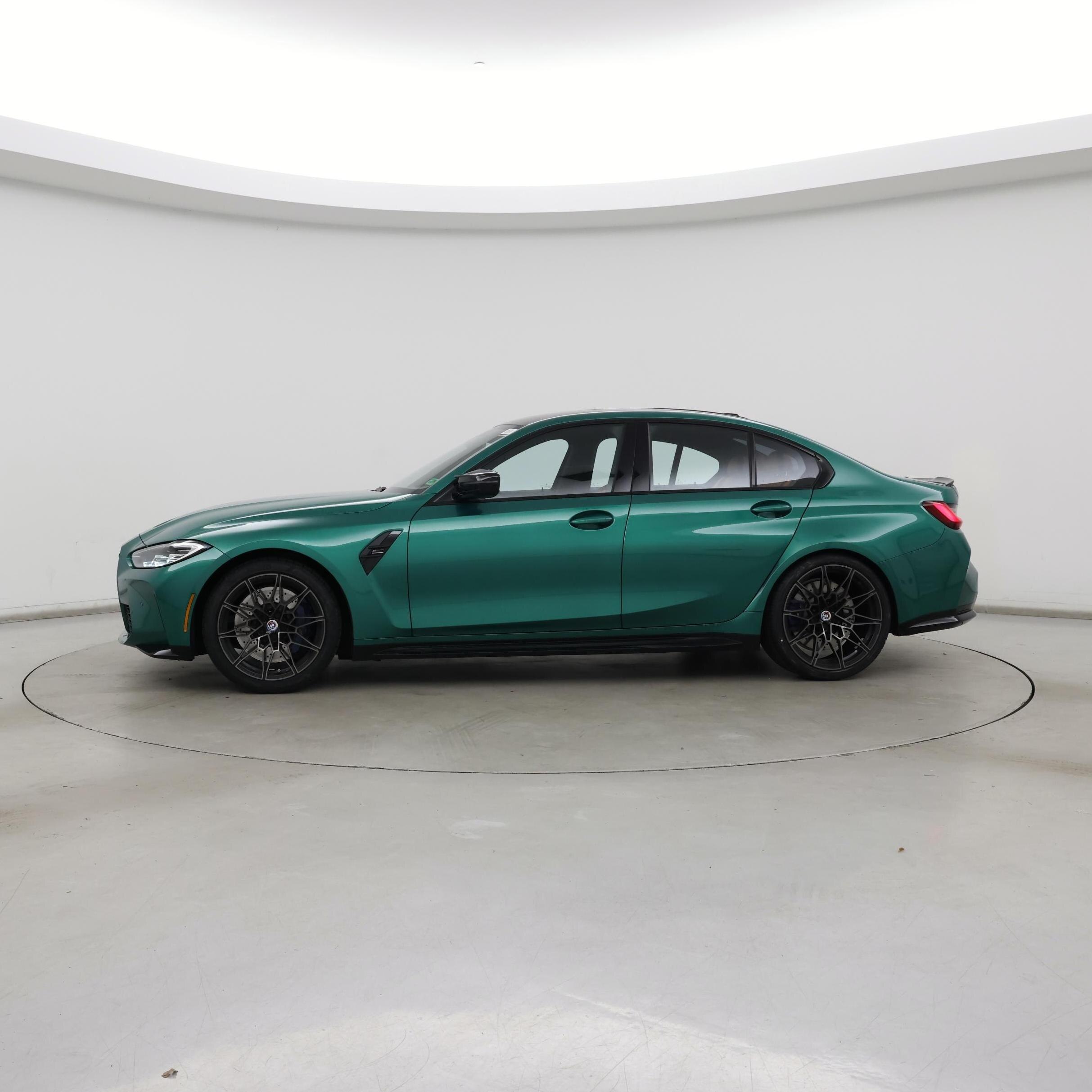 Thumbnail: 2023 BMW M3 - 3