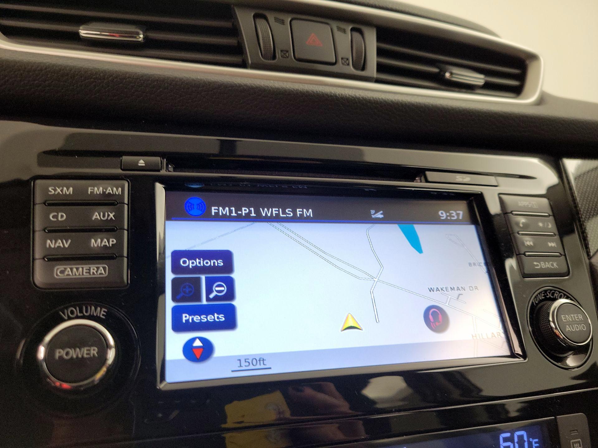 Thumbnail: 2016 Nissan Rogue - 14