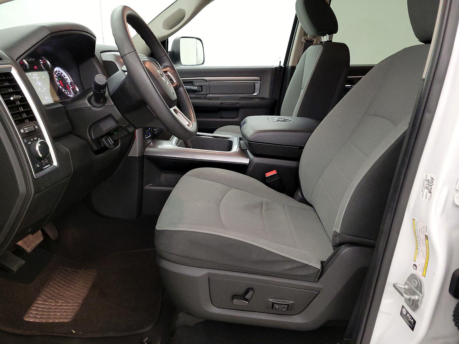 Thumbnail: 2023 RAM 1500 Classic - 11