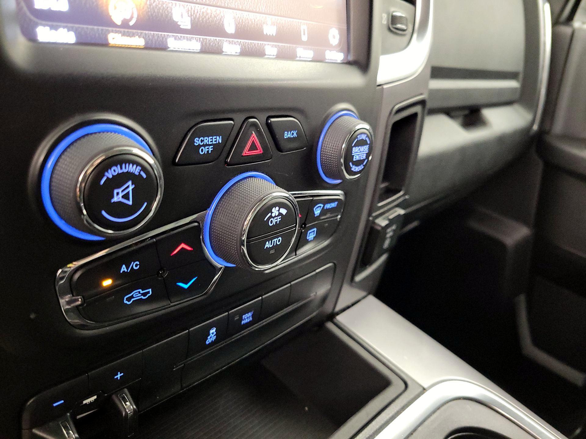 Thumbnail: 2023 RAM 1500 Classic - 17