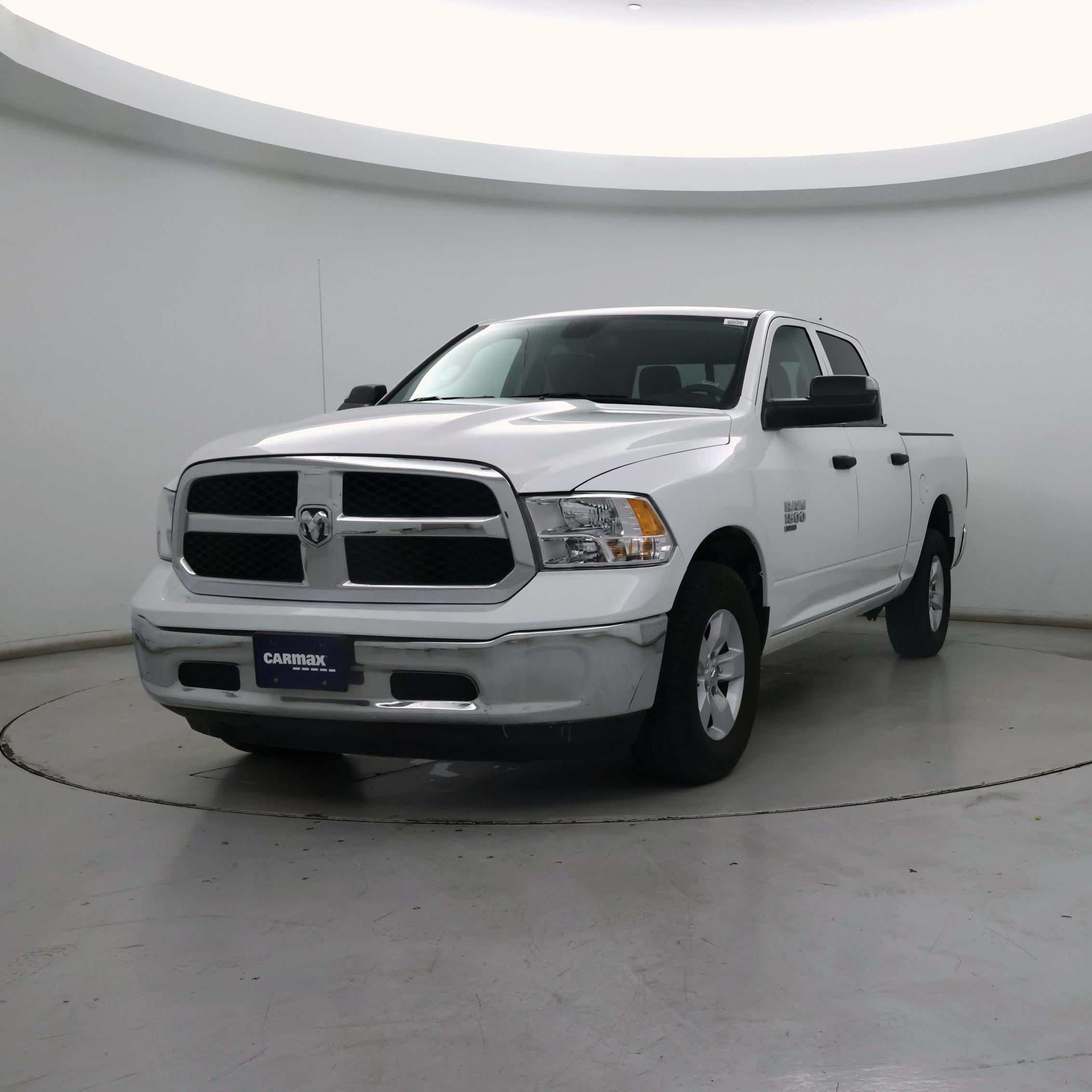 Thumbnail: 2023 RAM 1500 Classic - 4