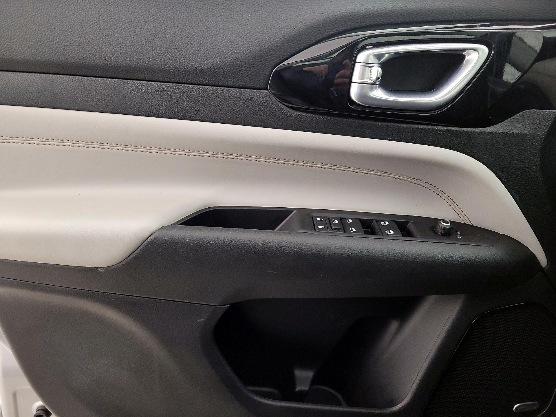 Thumbnail: 2022 Jeep Compass - 12