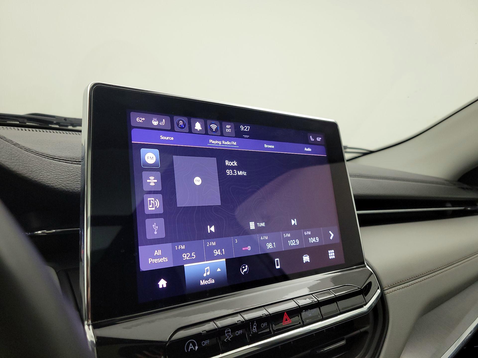 Thumbnail: 2022 Jeep Compass - 15