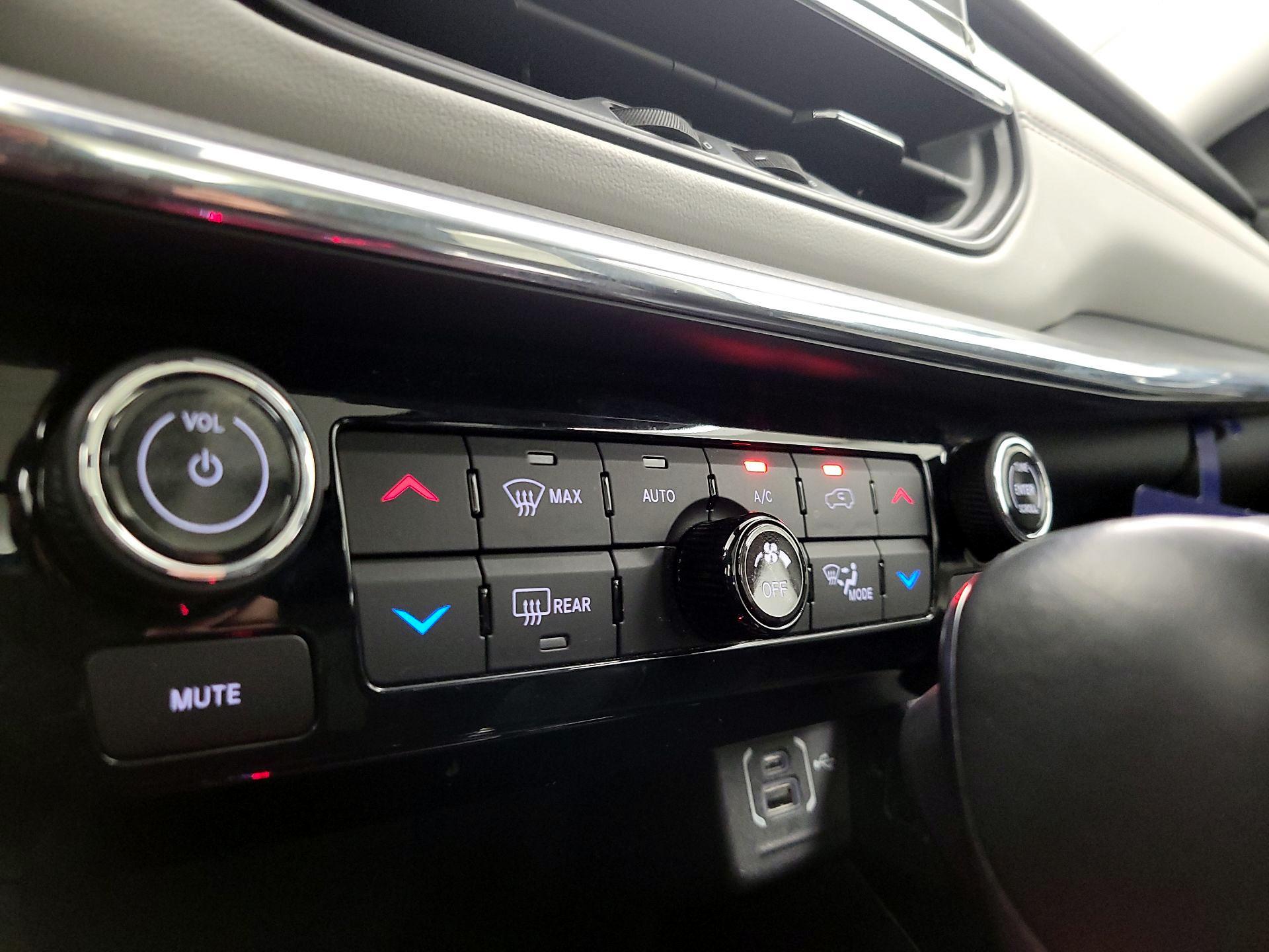 Thumbnail: 2022 Jeep Compass - 16