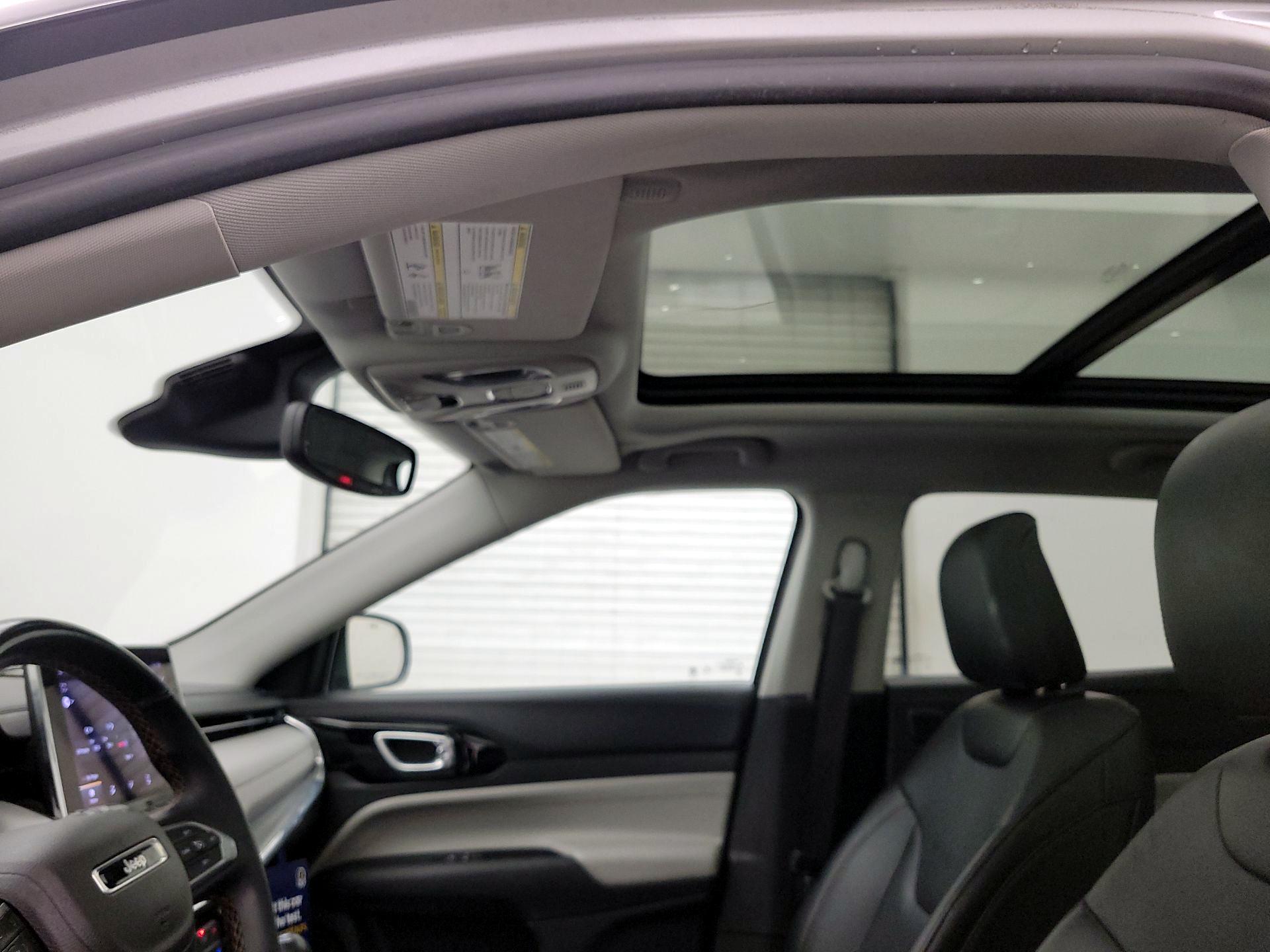 Thumbnail: 2022 Jeep Compass - 19