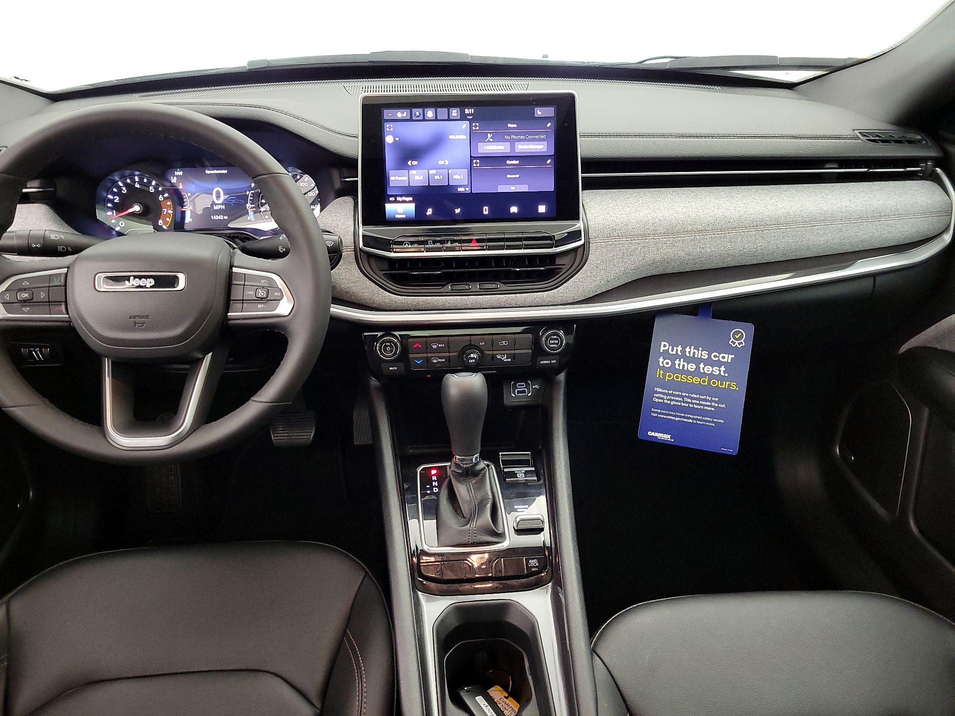 Thumbnail: 2023 Jeep Compass - 9