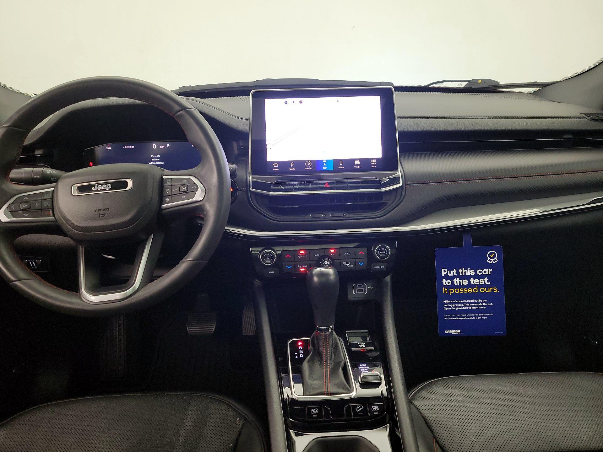 Thumbnail: 2023 Jeep Compass - 9