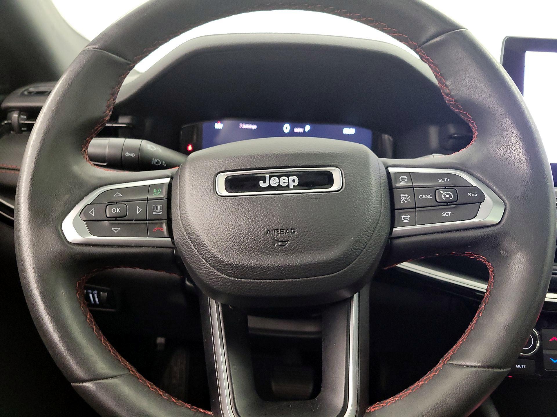 Thumbnail: 2023 Jeep Compass - 10