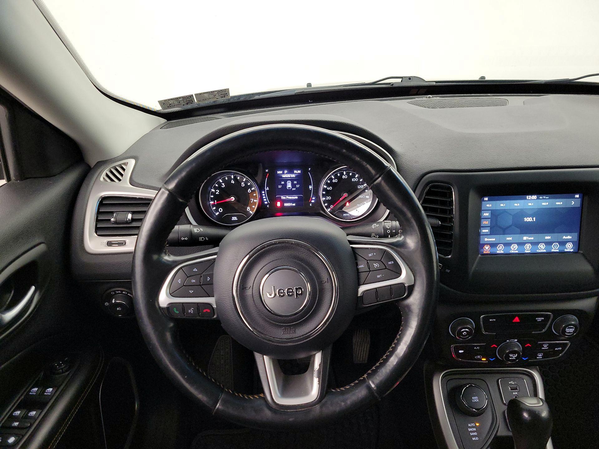 Thumbnail: 2020 Jeep Compass - 10