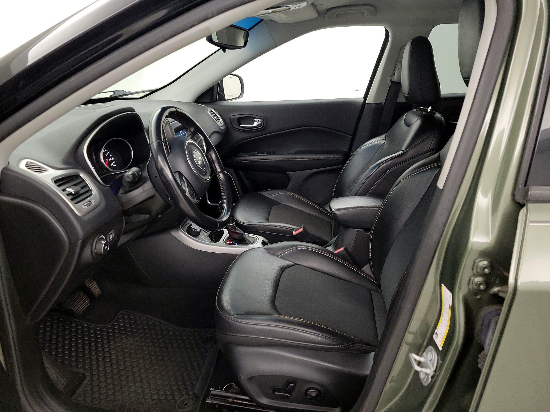 Thumbnail: 2020 Jeep Compass - 11