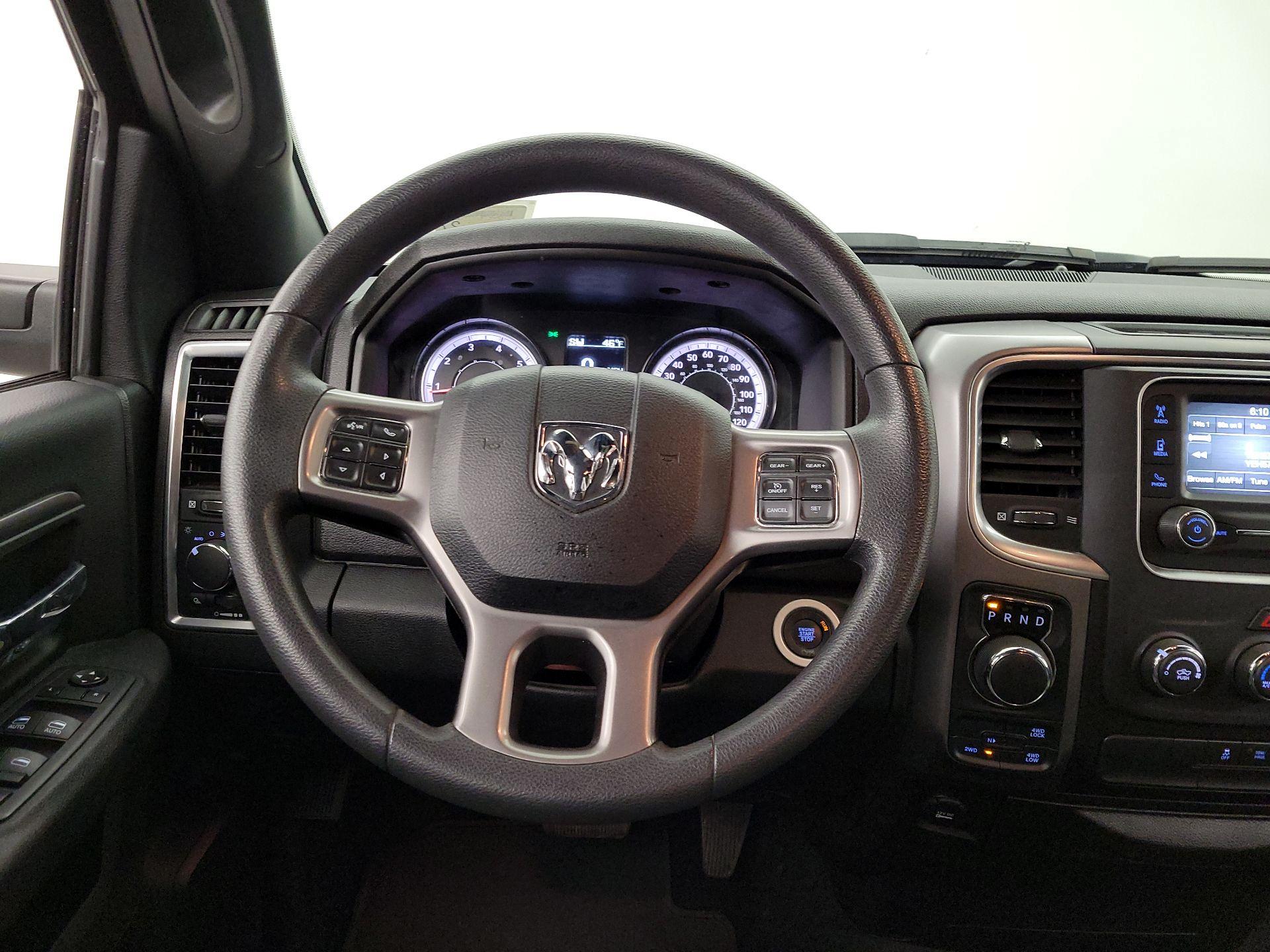 Thumbnail: 2022 RAM 1500 Classic - 10