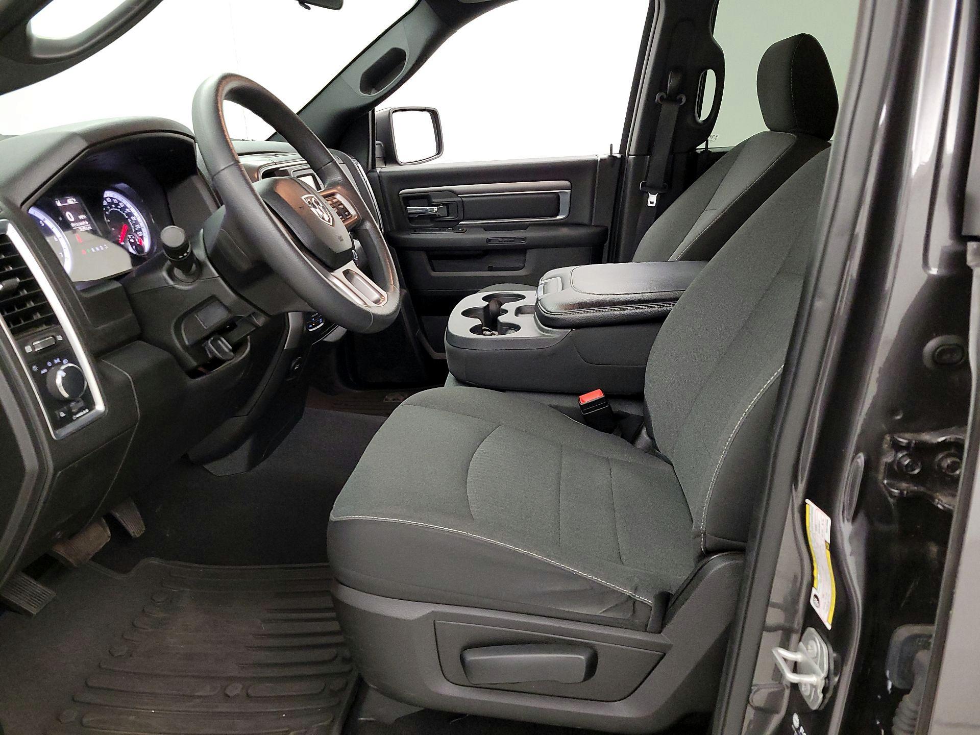 Thumbnail: 2022 RAM 1500 Classic - 11