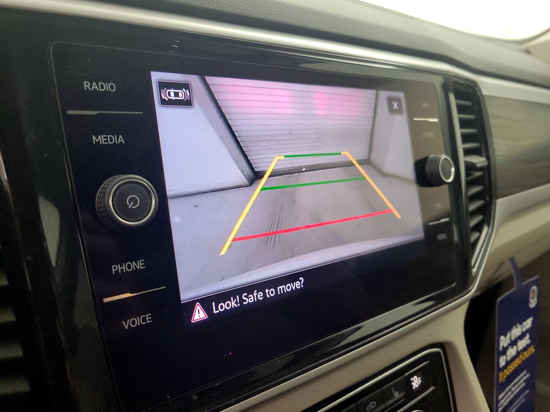 Thumbnail: 2022 Volkswagen Atlas - 14