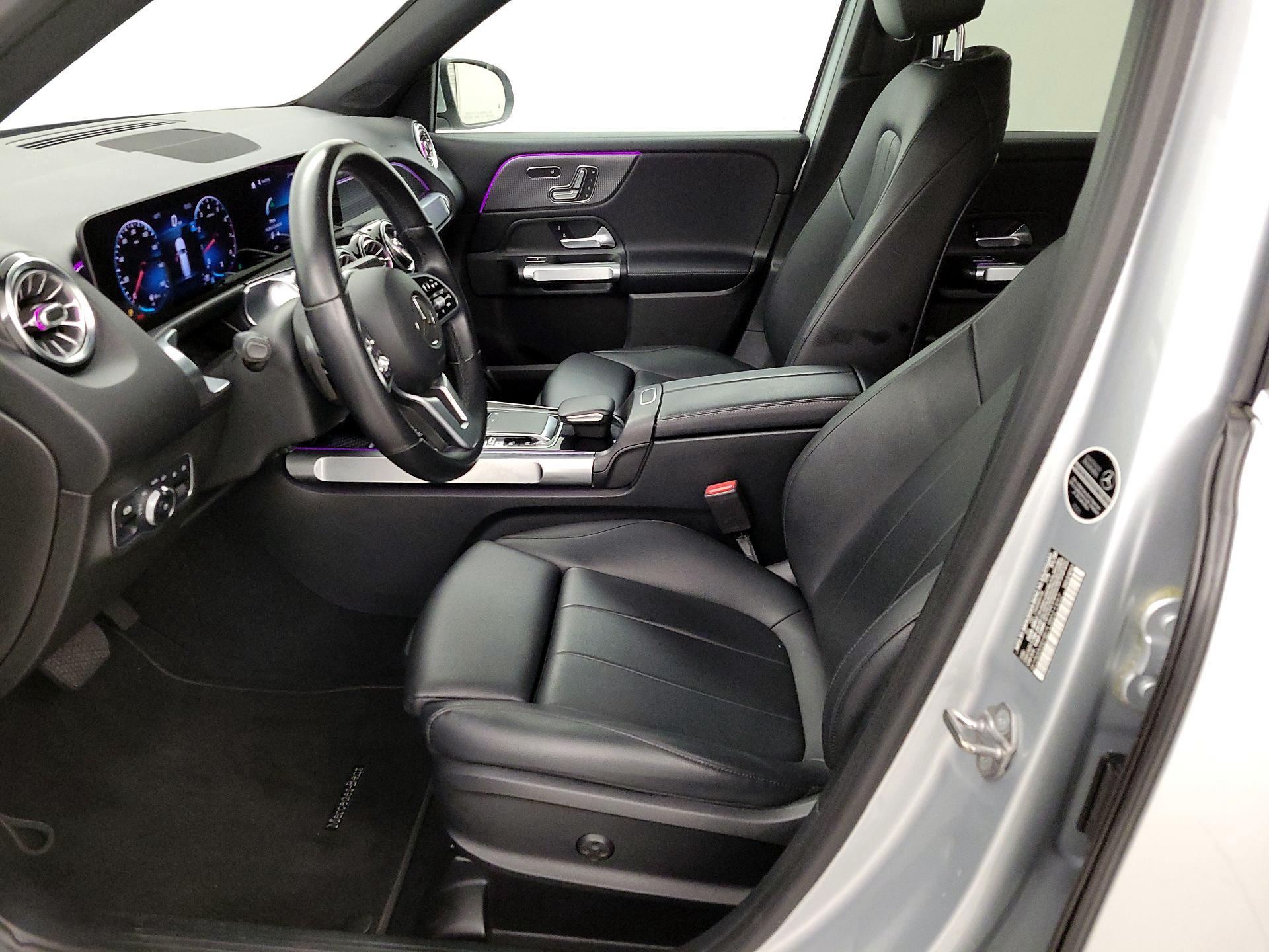 Thumbnail: 2020 Mercedes-Benz GLB - 11