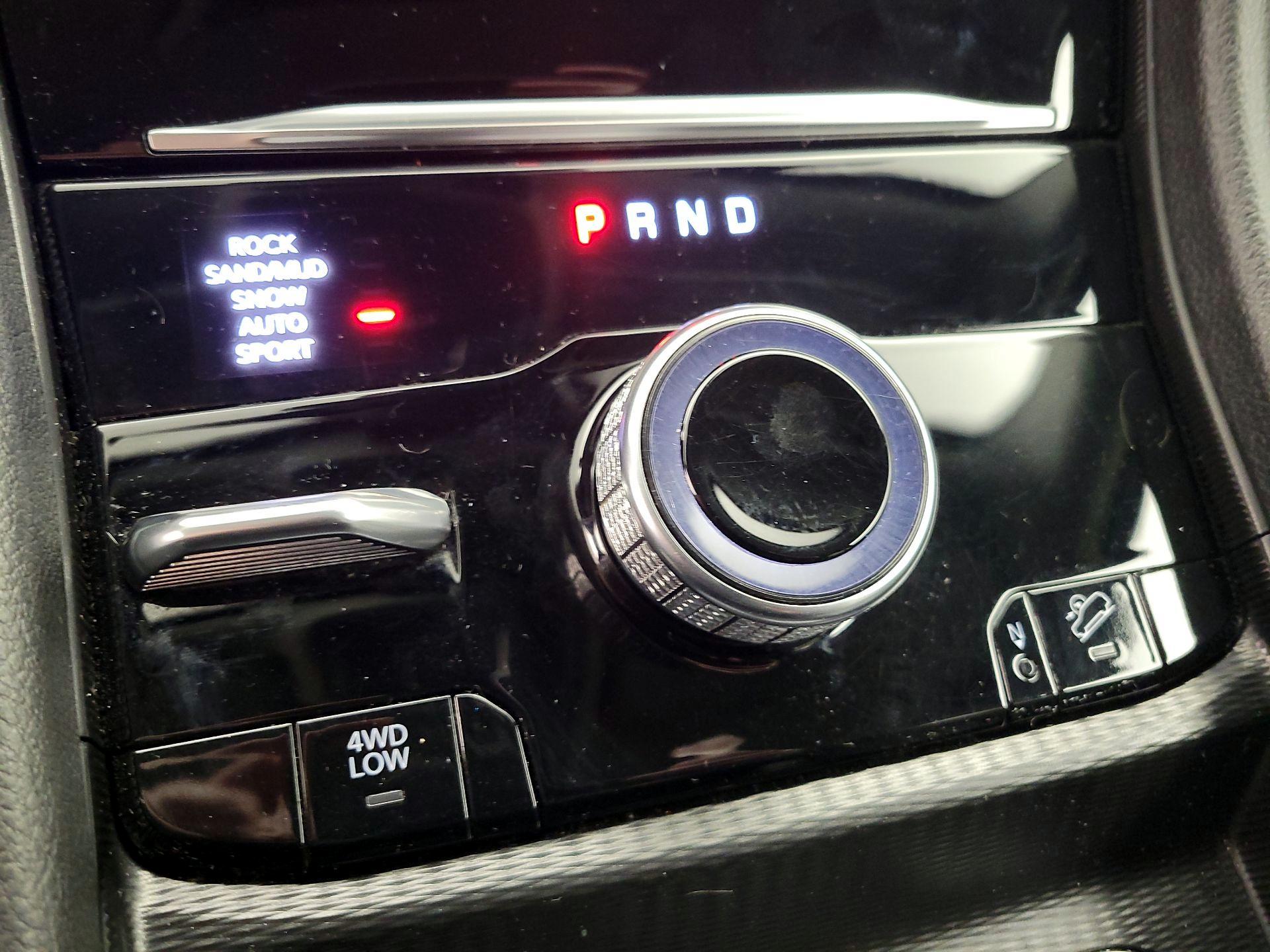 Thumbnail: 2023 Jeep Grand Cherokee - 18