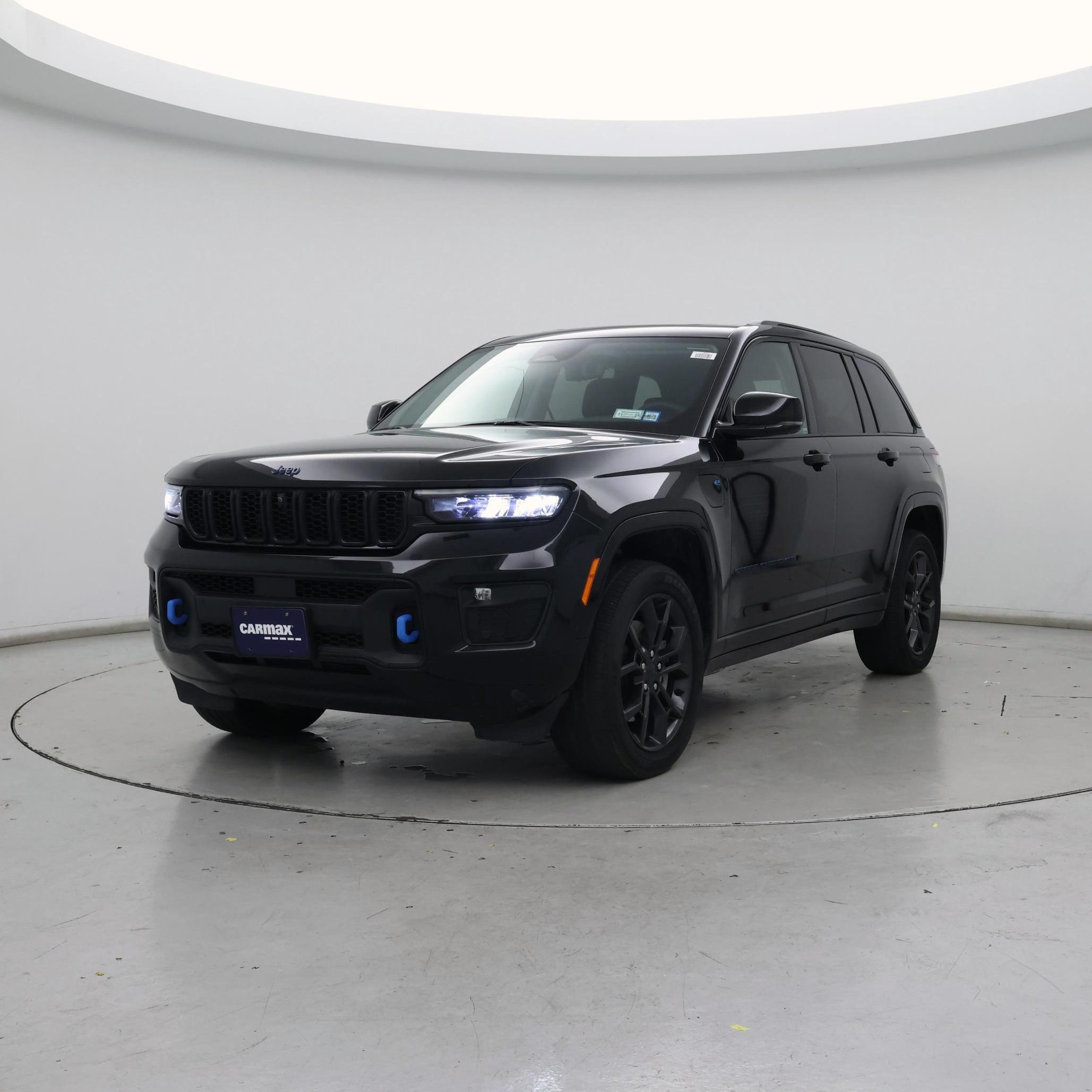 Thumbnail: 2023 Jeep Grand Cherokee - 4