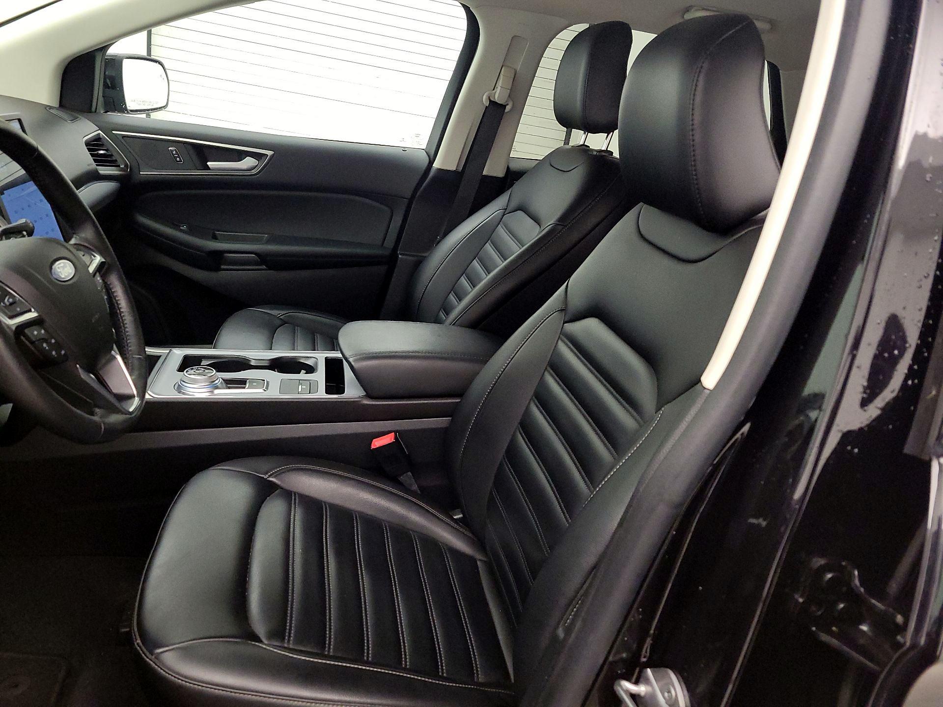 Thumbnail: 2021 Ford Edge - 11