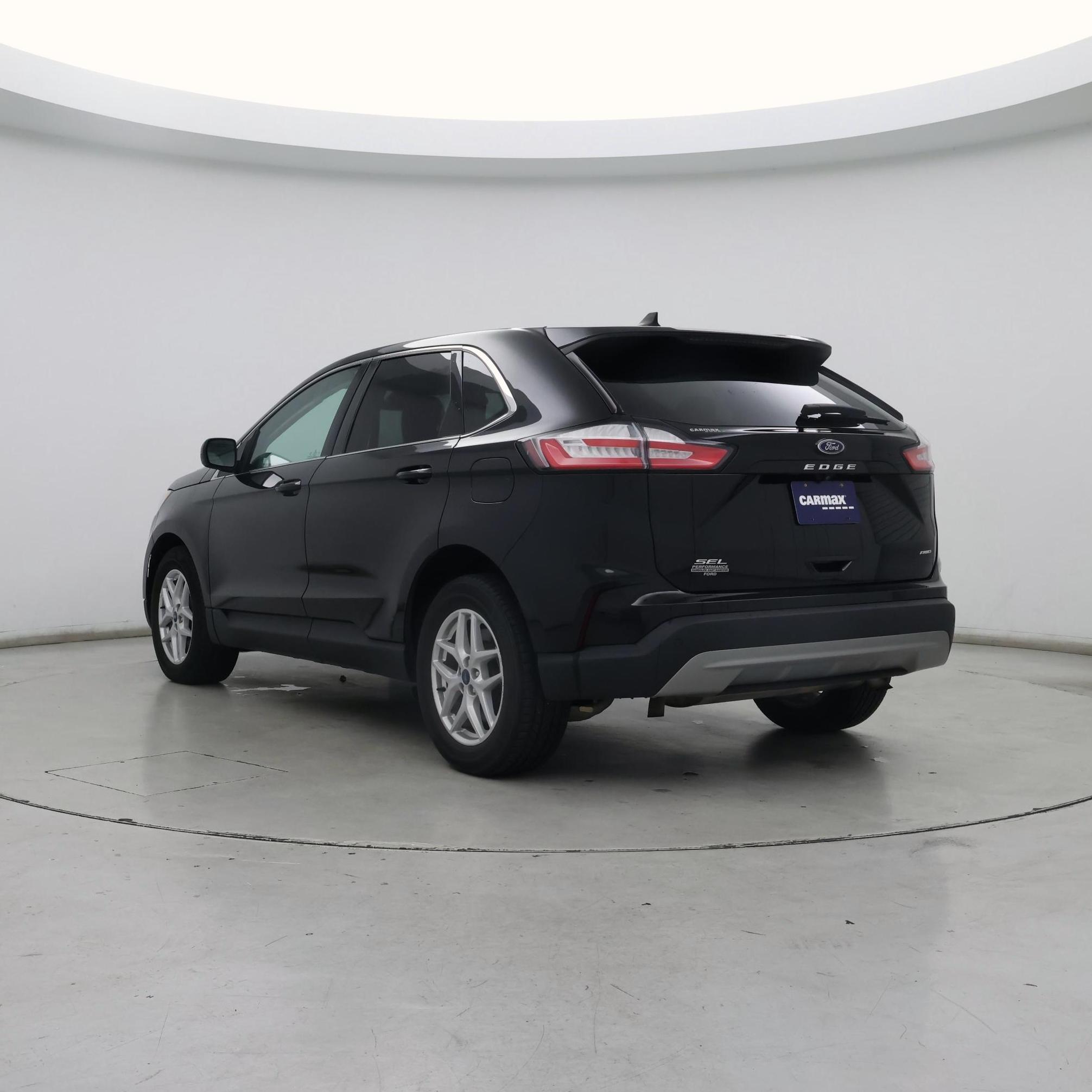 Thumbnail: 2021 Ford Edge - 2