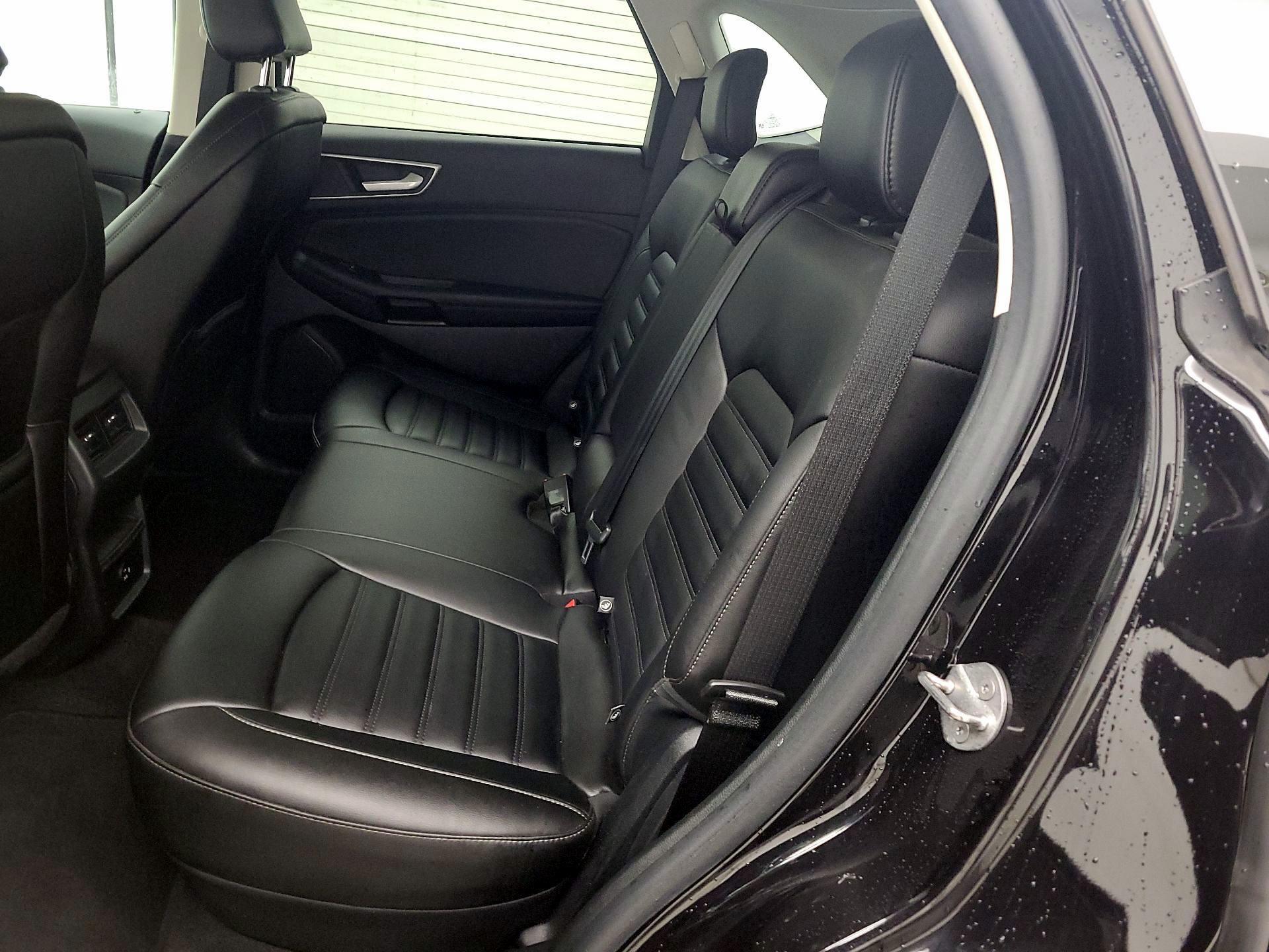 Thumbnail: 2021 Ford Edge - 19