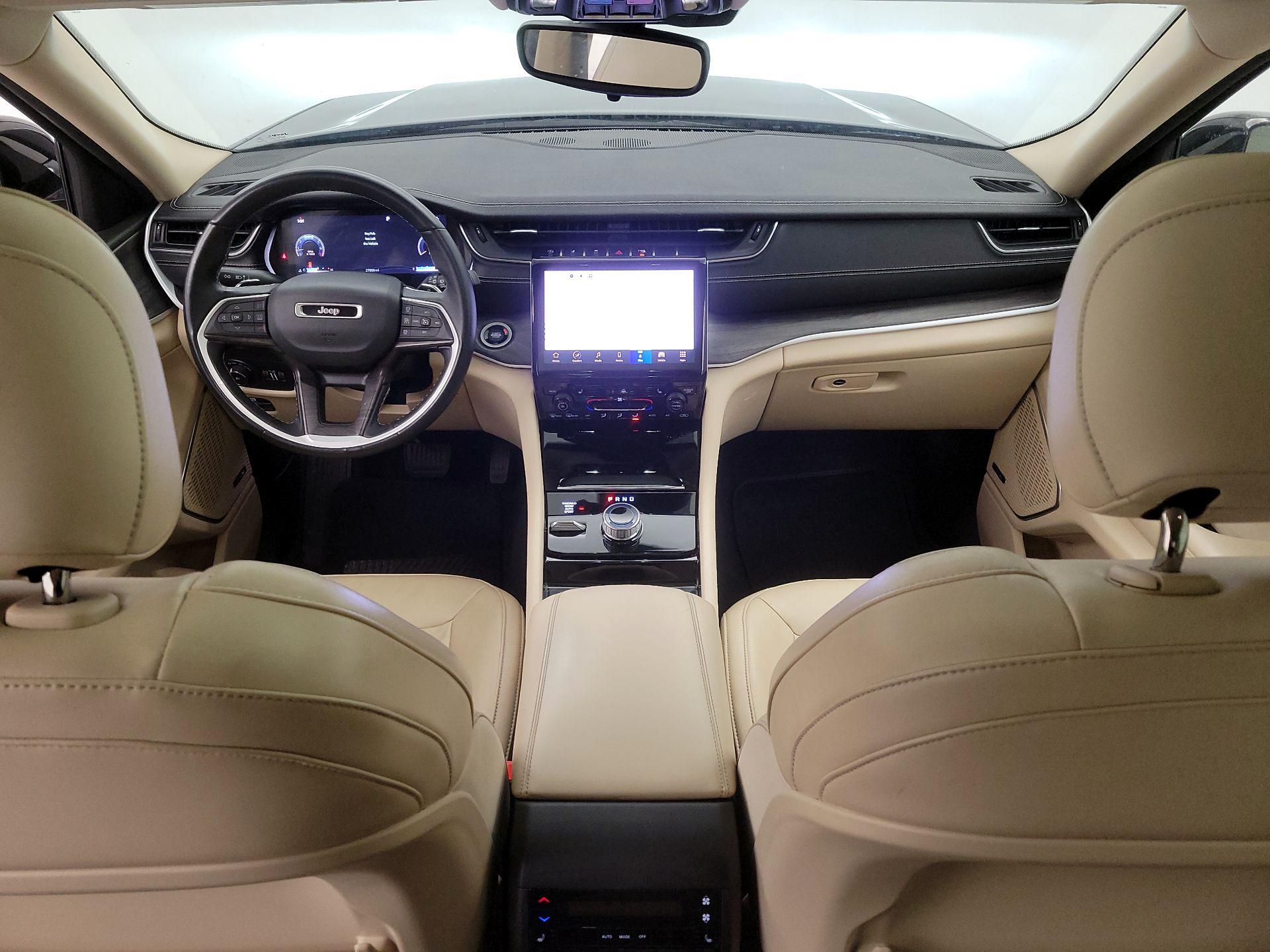 Thumbnail: 2022 Jeep Grand Cherokee L - 9