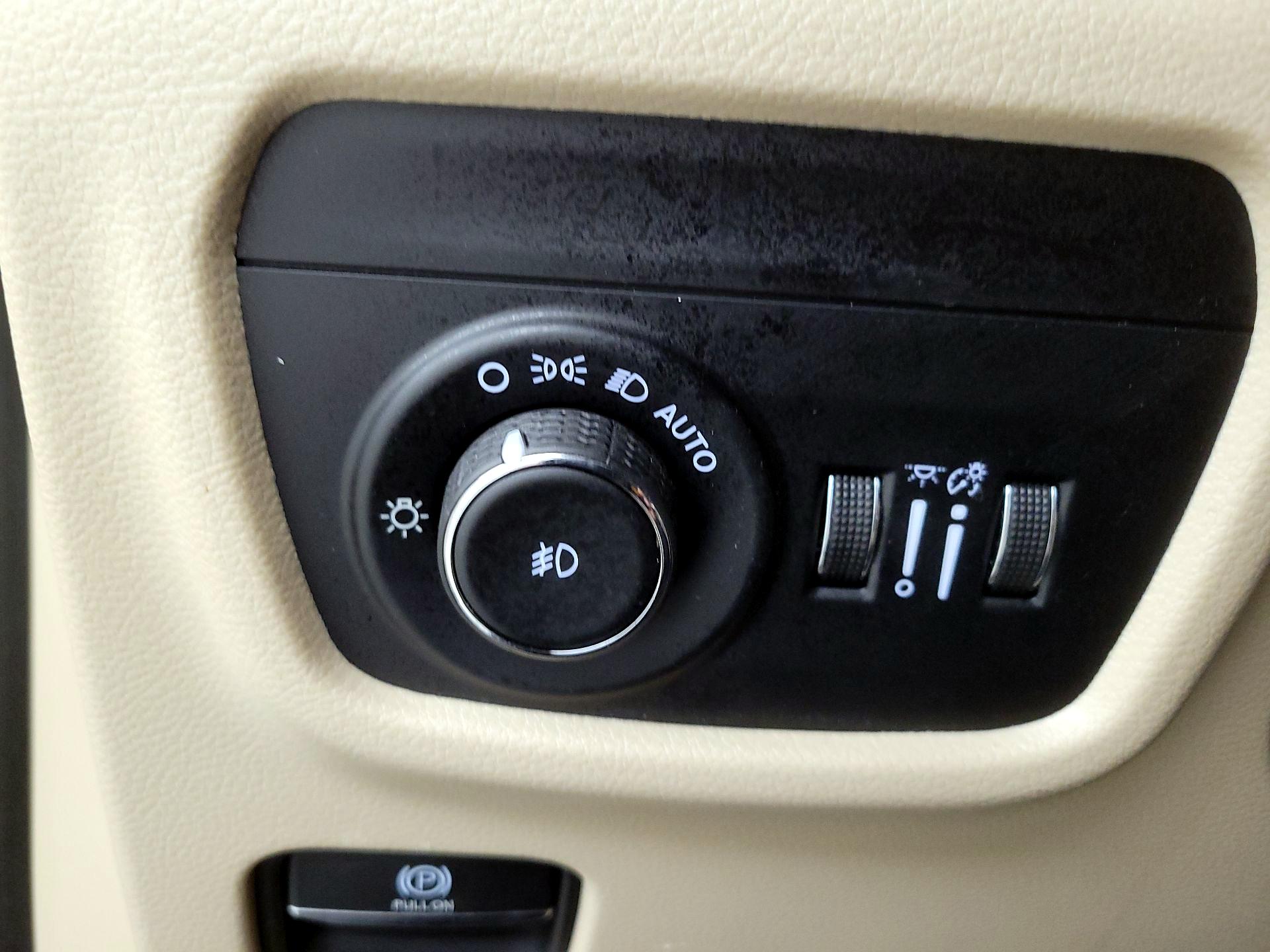 Thumbnail: 2022 Jeep Grand Cherokee L - 13