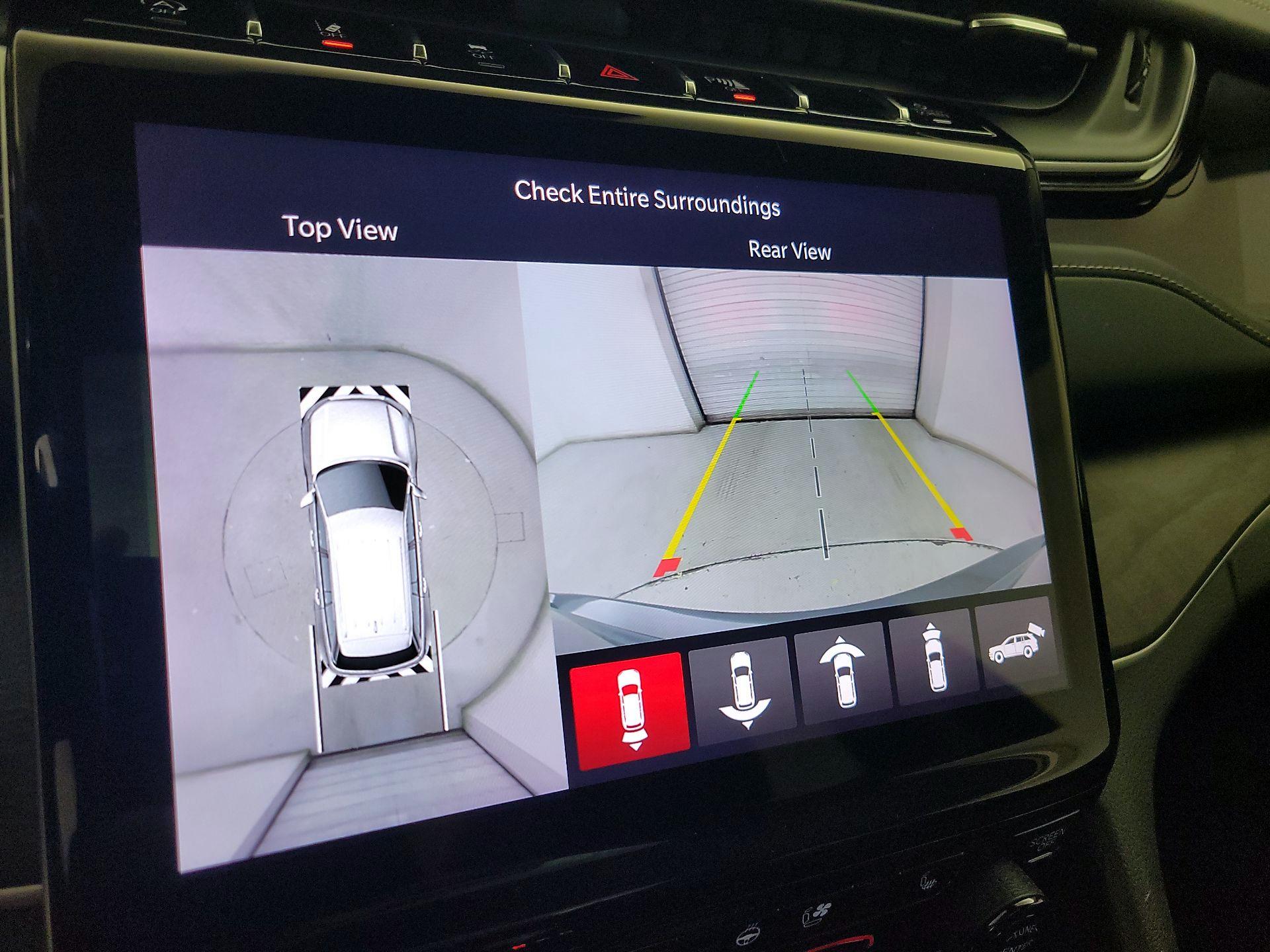 Thumbnail: 2022 Jeep Grand Cherokee - 15