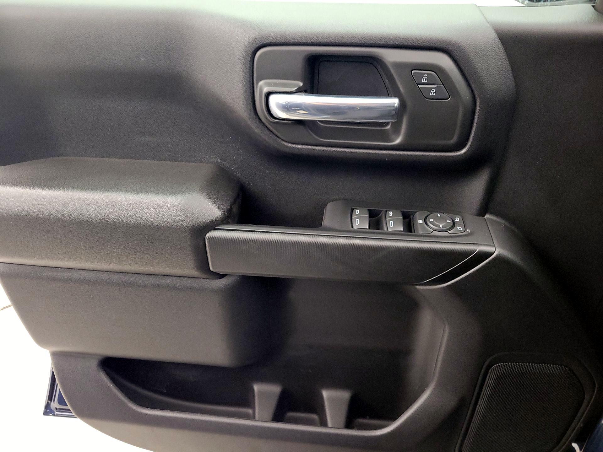 Thumbnail: 2022 Chevrolet Silverado 1500 - 12