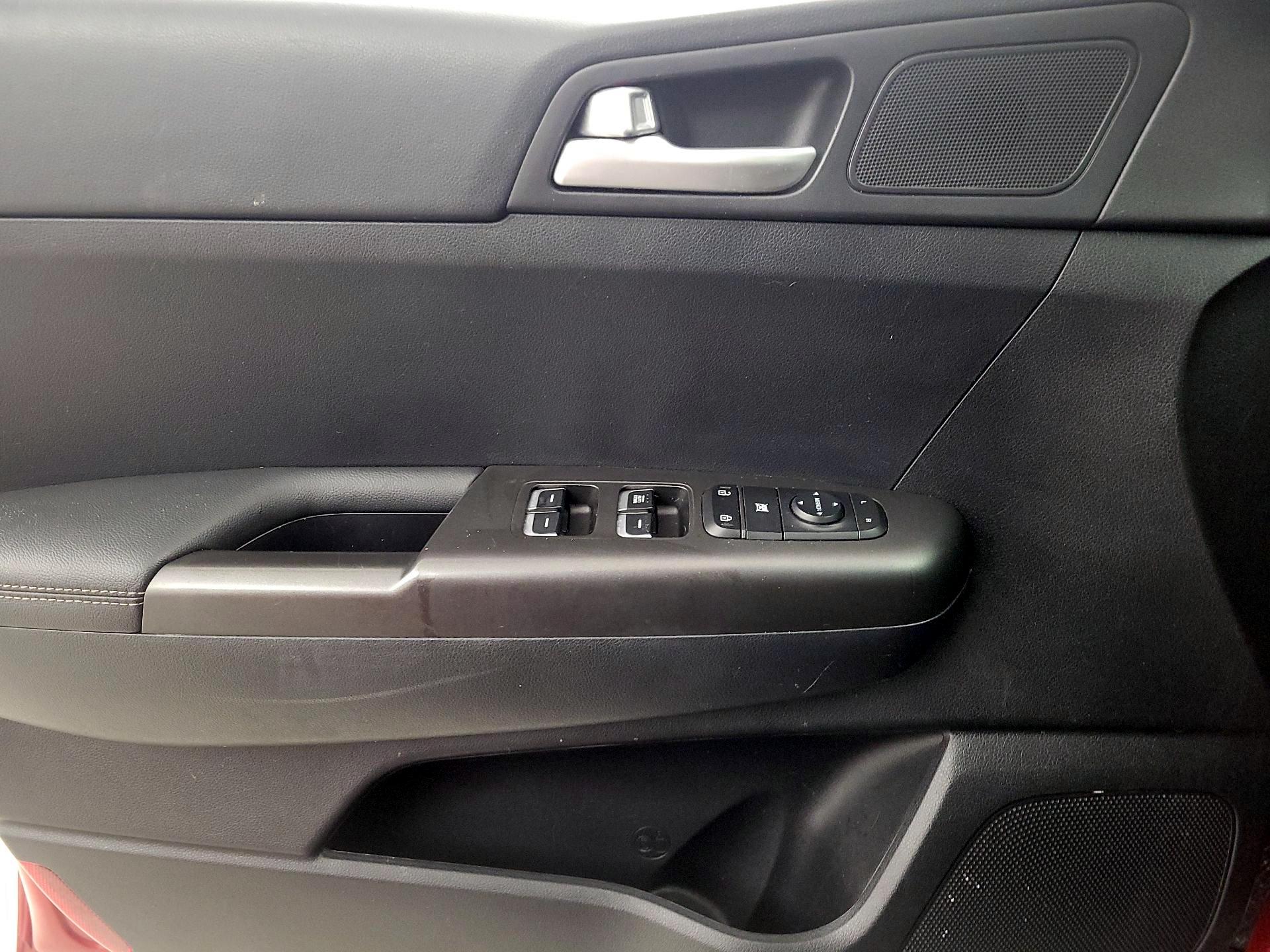 Thumbnail: 2021 Kia Sportage - 12