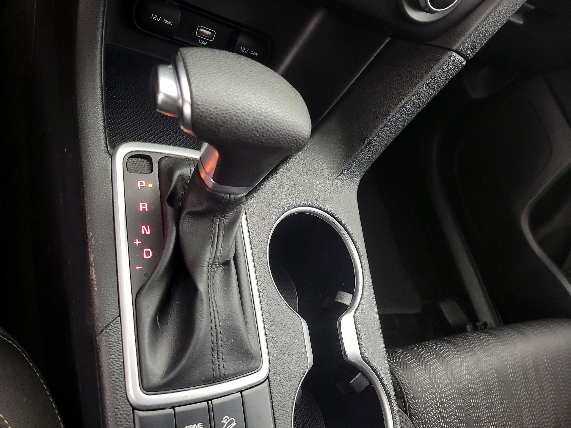 Thumbnail: 2021 Kia Sportage - 17